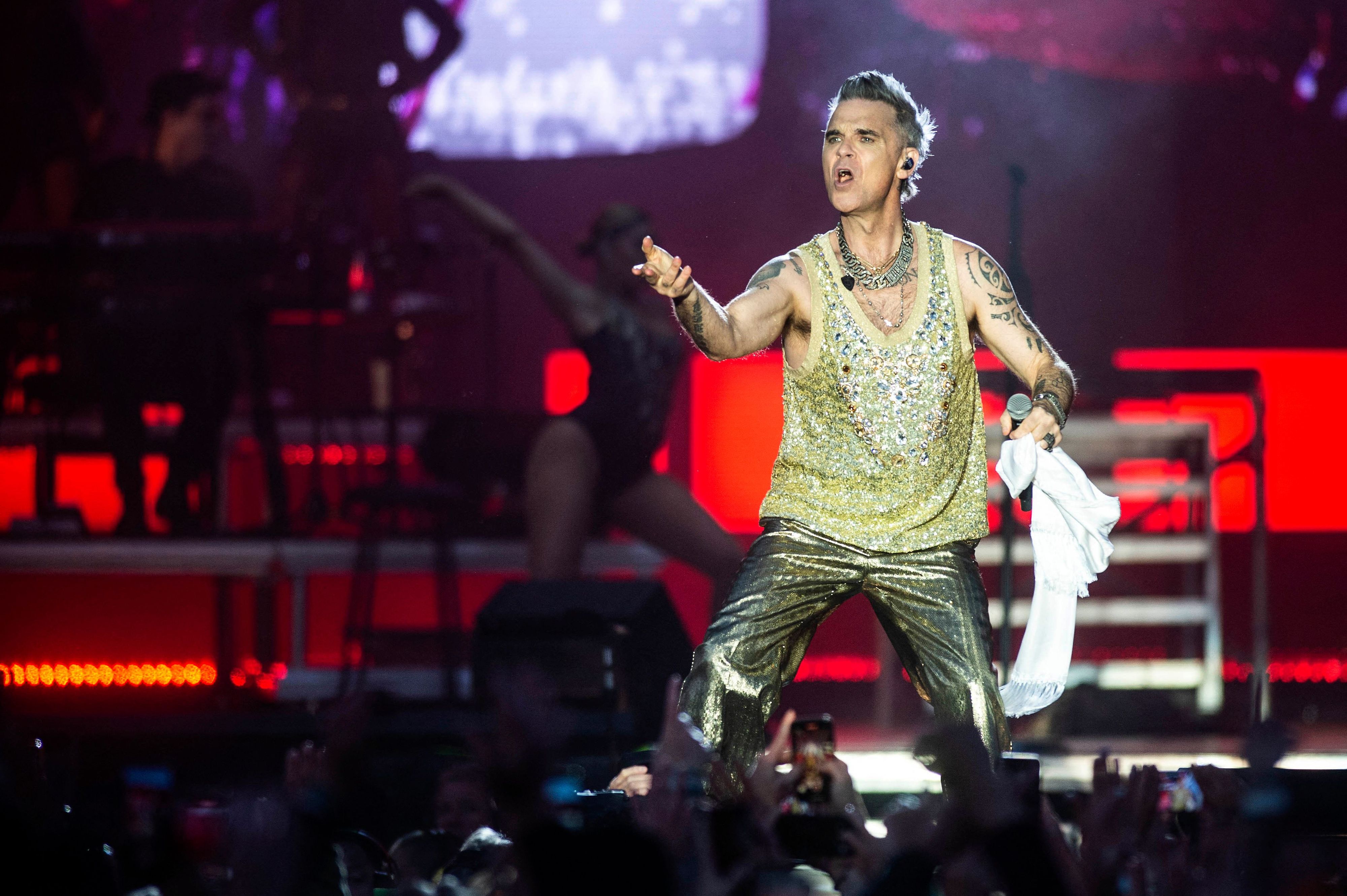 Robbie Williams hat mehrere Wochen lang mit seiner Gesundheit für Schlagzeilen gesorgt.