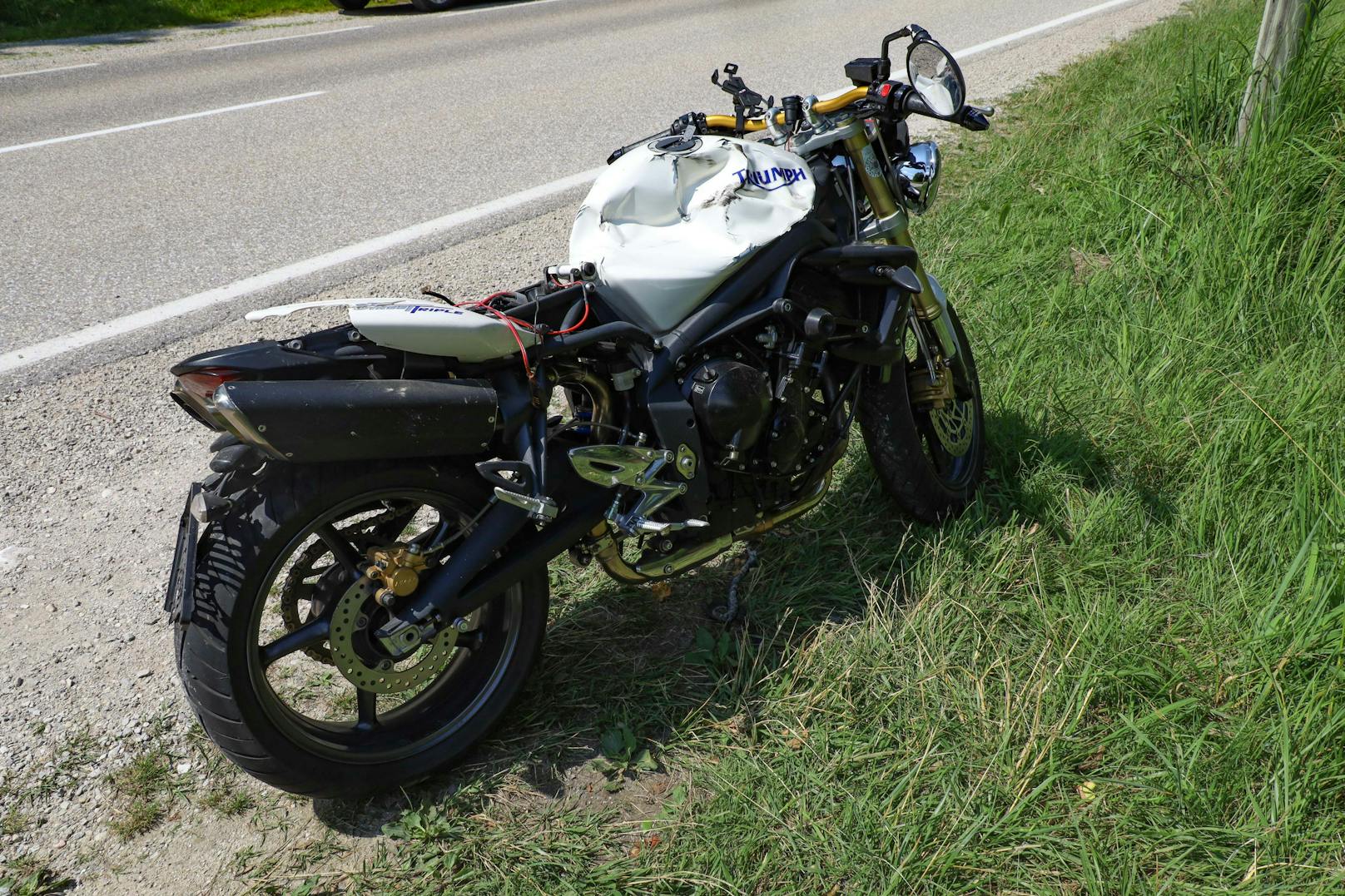 Am Attersee verunglückte ein Motorradfahrer am Samstag tödlich.