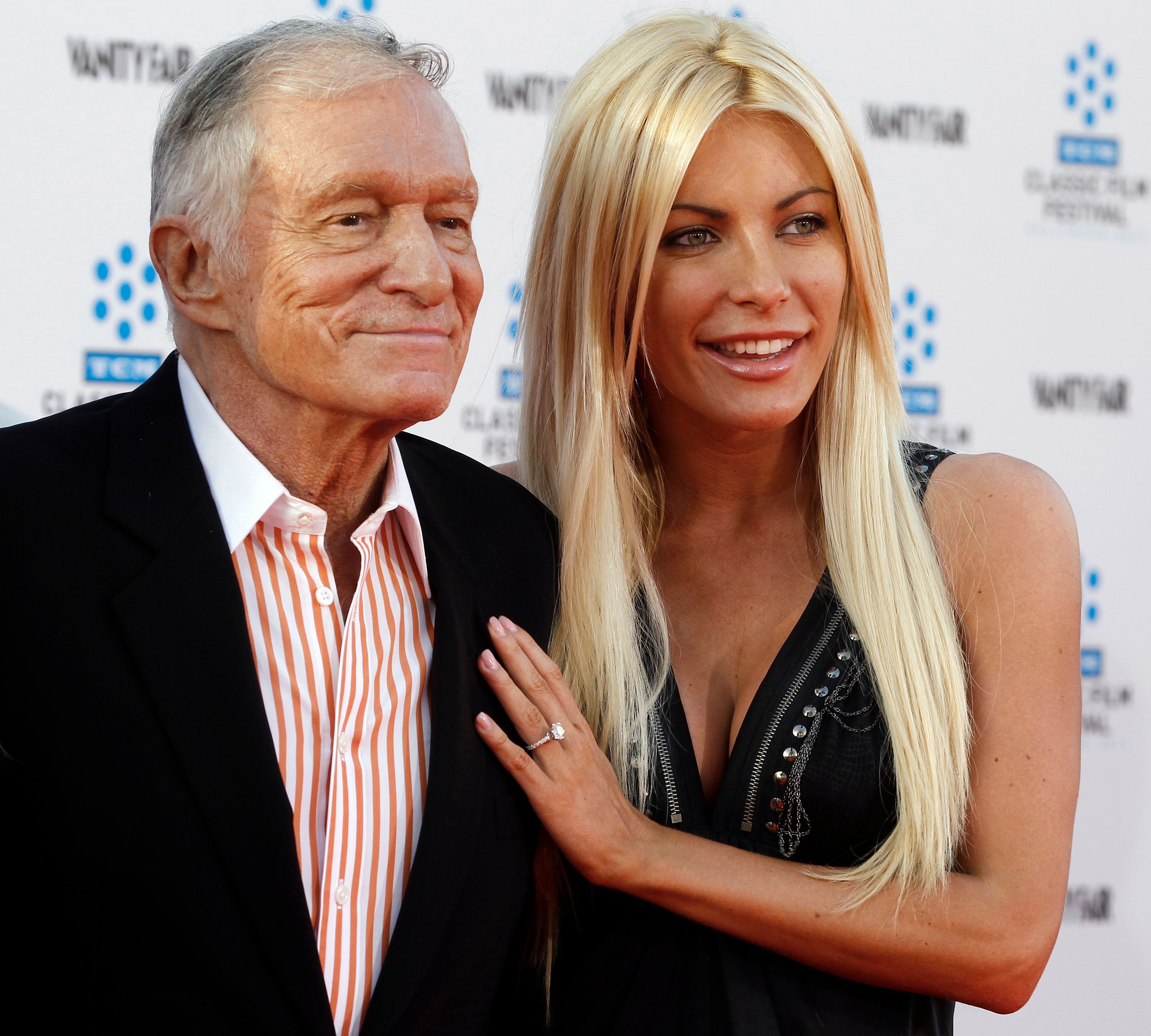 Hugh Hefner zusammen mit seiner Frau Crystal.