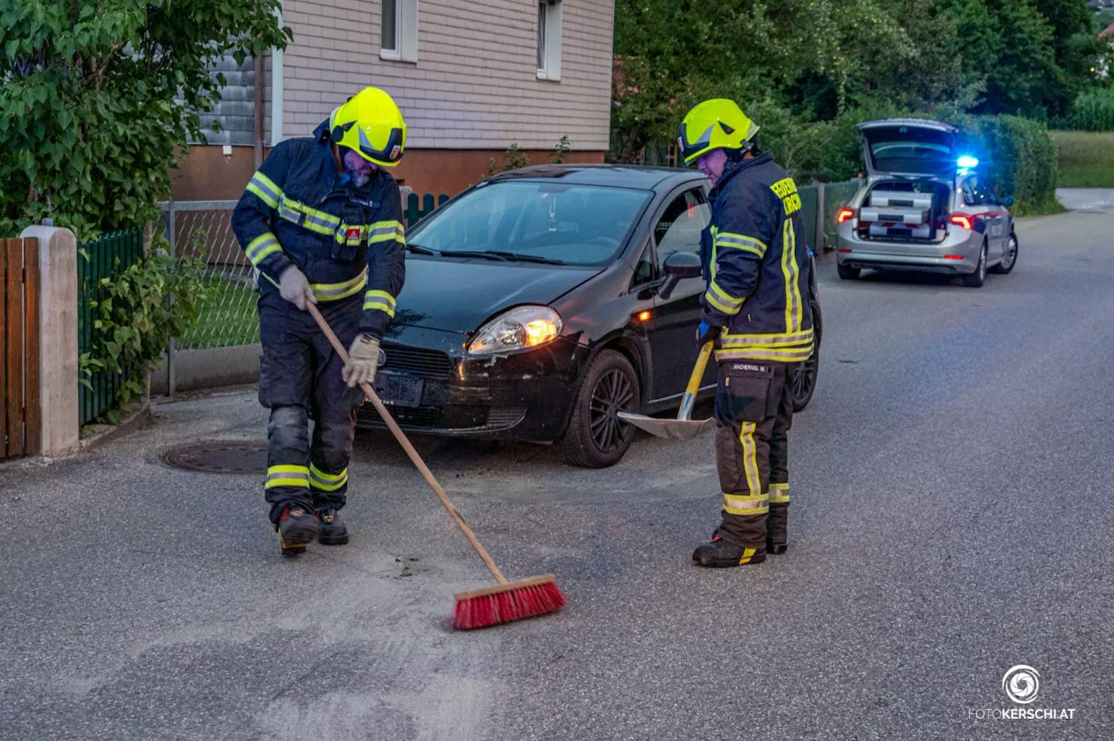 Eine betrunkene Pkw-Lenkerin war am Sonntag gegen 20:45 mit ihrem Auto Richtung Micheldorf unterwegs. Während der Fahrt kollidierte sie dann mit einem Randstein, geriet in den Gegenverkehr und kollidierte mit einem entgegenkommenden Fahrzeug.