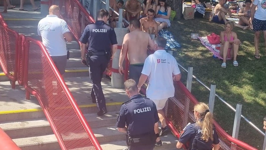 Am Sonntag war die Polizei im Schafbergbad im Einsatz.