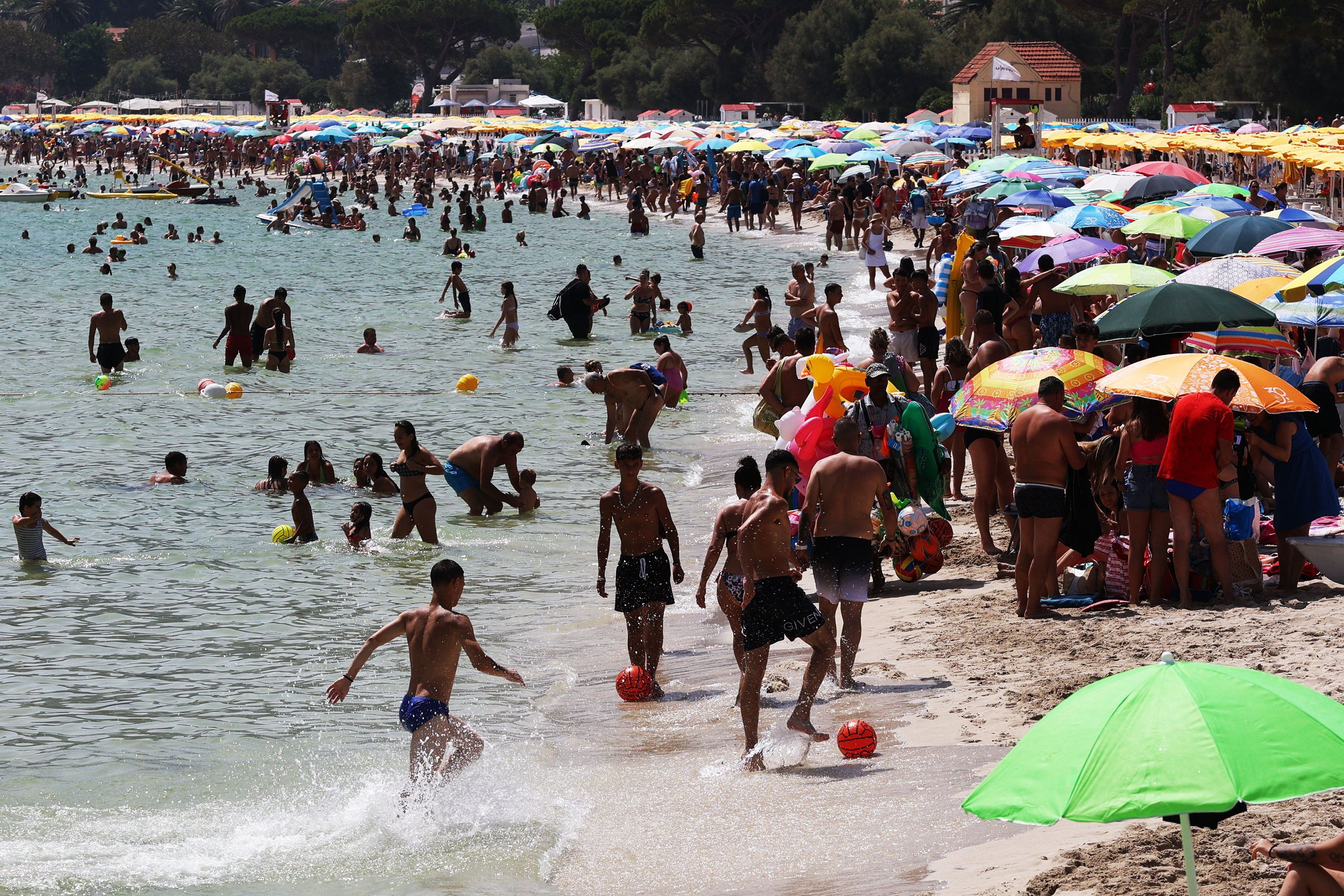 In Spanien, Griechenland und Italien herrschen derzeit Temperaturen über 40 Grad.