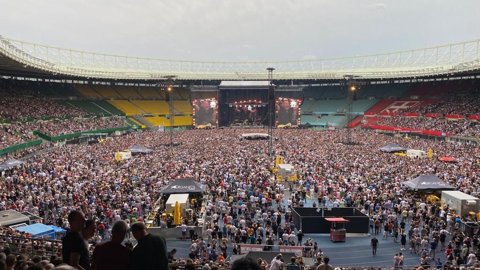 "The Boss" kann es noch: Zehntausende Fans pilgerten zu Bruce Springsteen ins Ernst-Happel-Stadion.