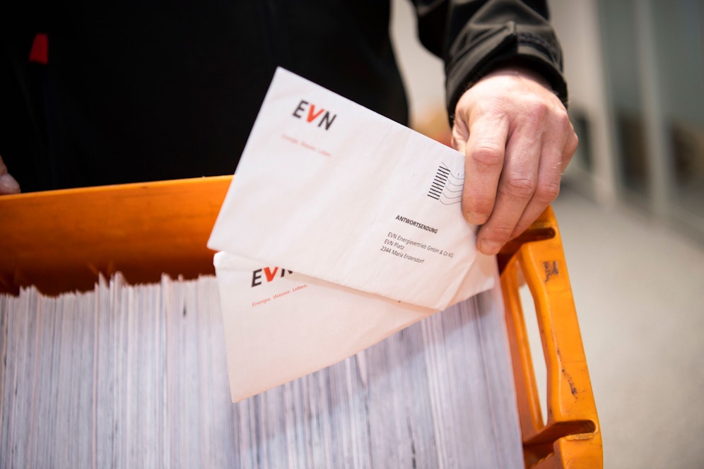 Es landen immer noch laufend Antwortschreiben im Postzentrum der EVN.