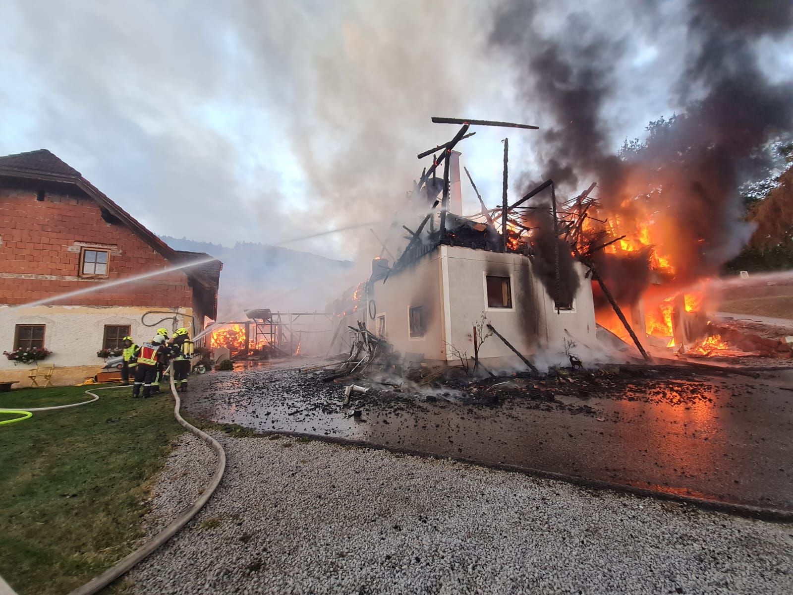 Bauernhofbrand im Bezirk Lilienfeld
