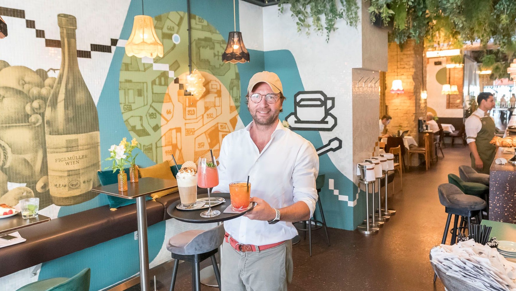 das cafe zwischengang am stephansplatz,  20230718 foto: helmut graf/tageszeitung heute
