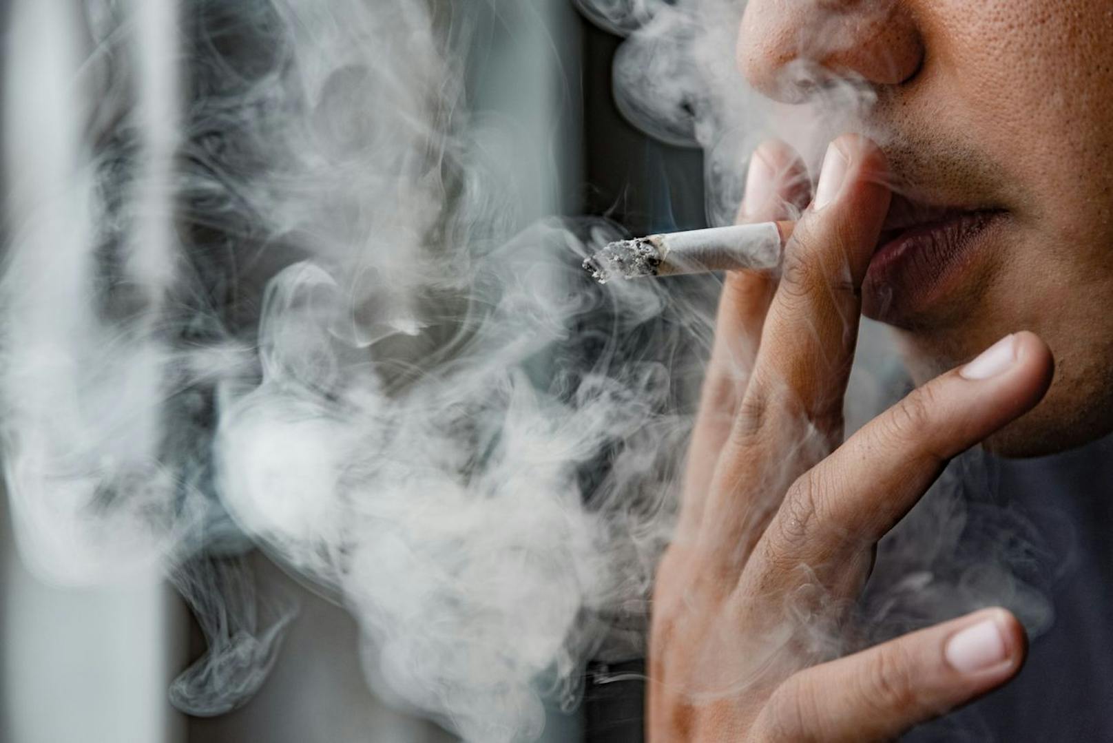Hier sollen Raucher nun legal diskriminiert werden
