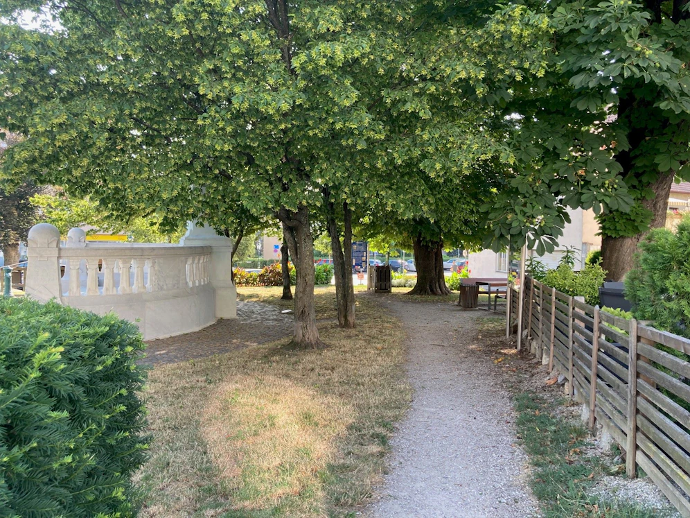 Der Kaiserpark am Roman-Scholz-Platz in Klosterneuburg.