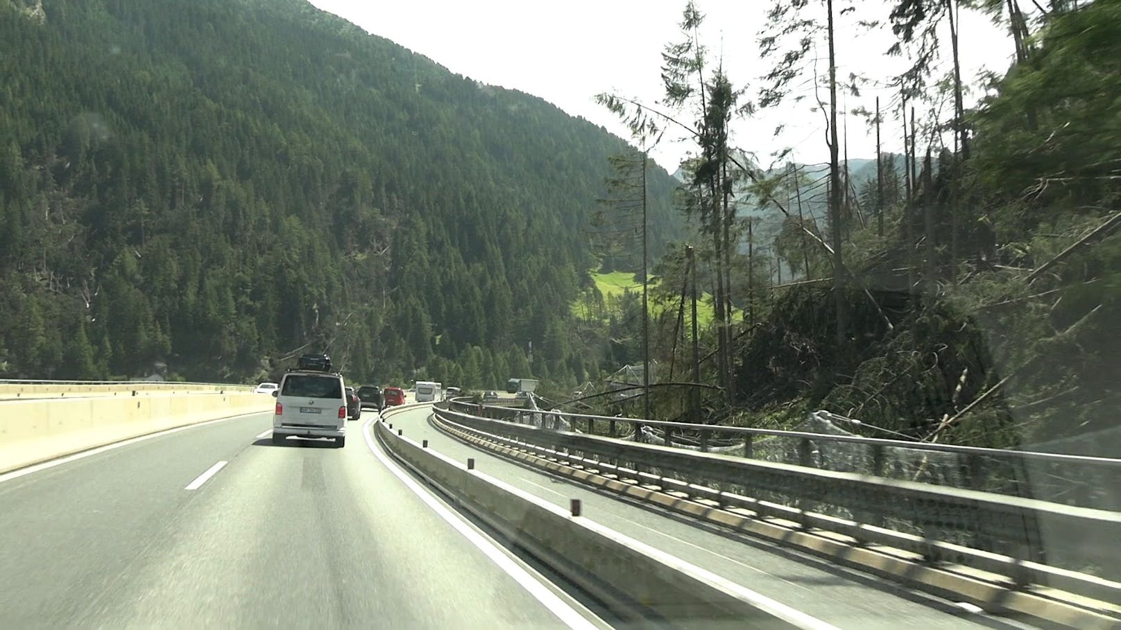Italien-Urlauber fassungslos, was sie am Brenner sehen – Tirol