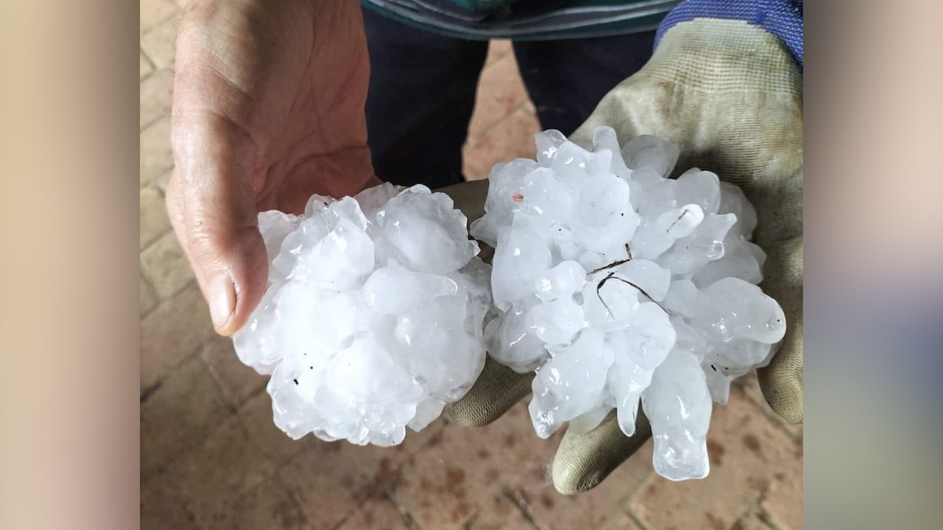 Alarmstufe Rot in Venetien: Eine enorme Superzelle sorgte am 19. Juli 2023 nördlich von Venedig für Riesenhagel von teils über 10 cm im Durchmesser