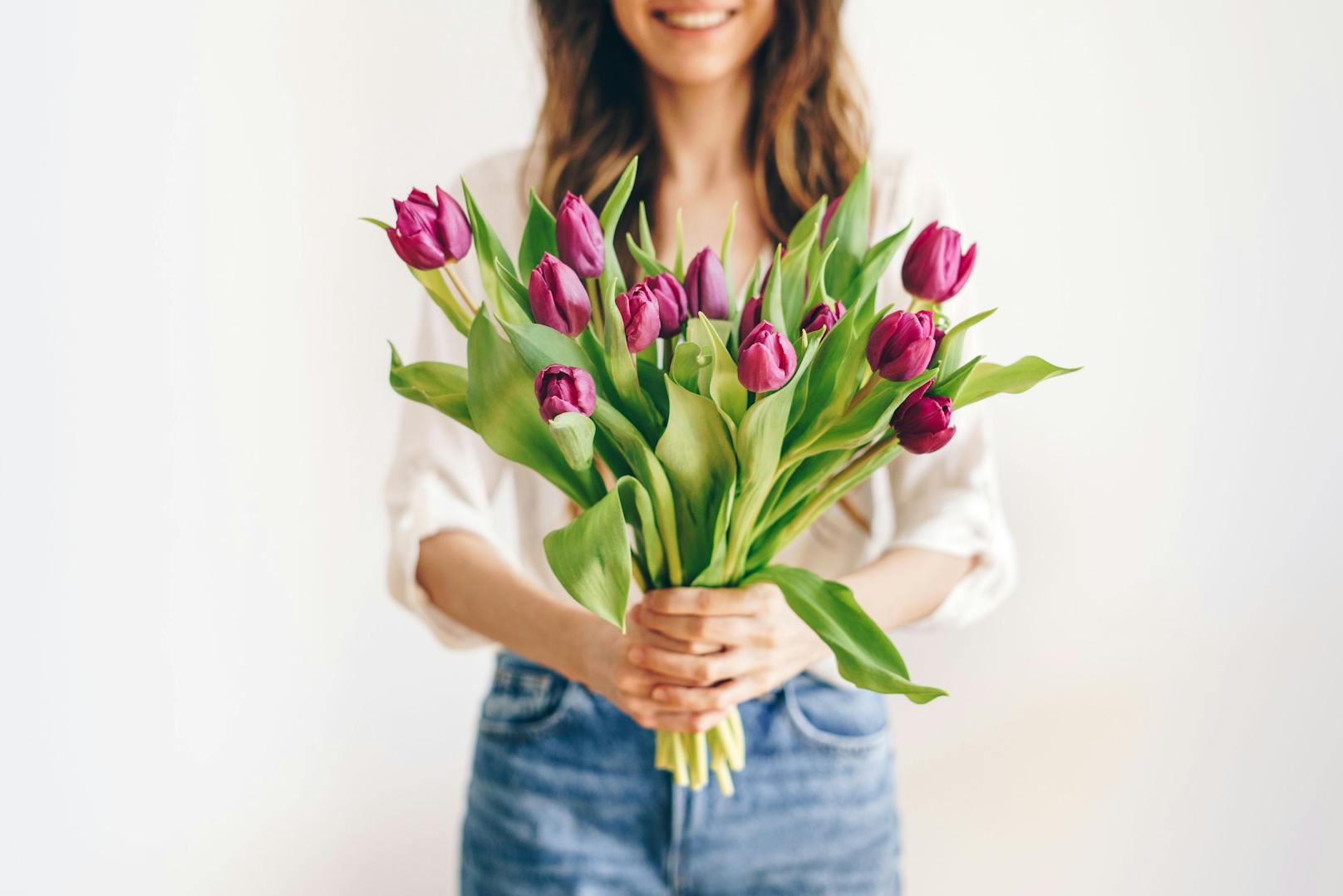 Liebst du Blumensträuße? Dann haben wir für dich fünf Tipps, wie sie länger halten.