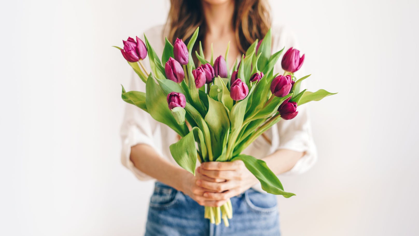 Liebst du Blumensträuße? Dann haben wir für dich fünf Tipps, wie sie länger halten.