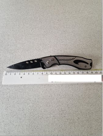 Das Messer wurde sichergestellt.