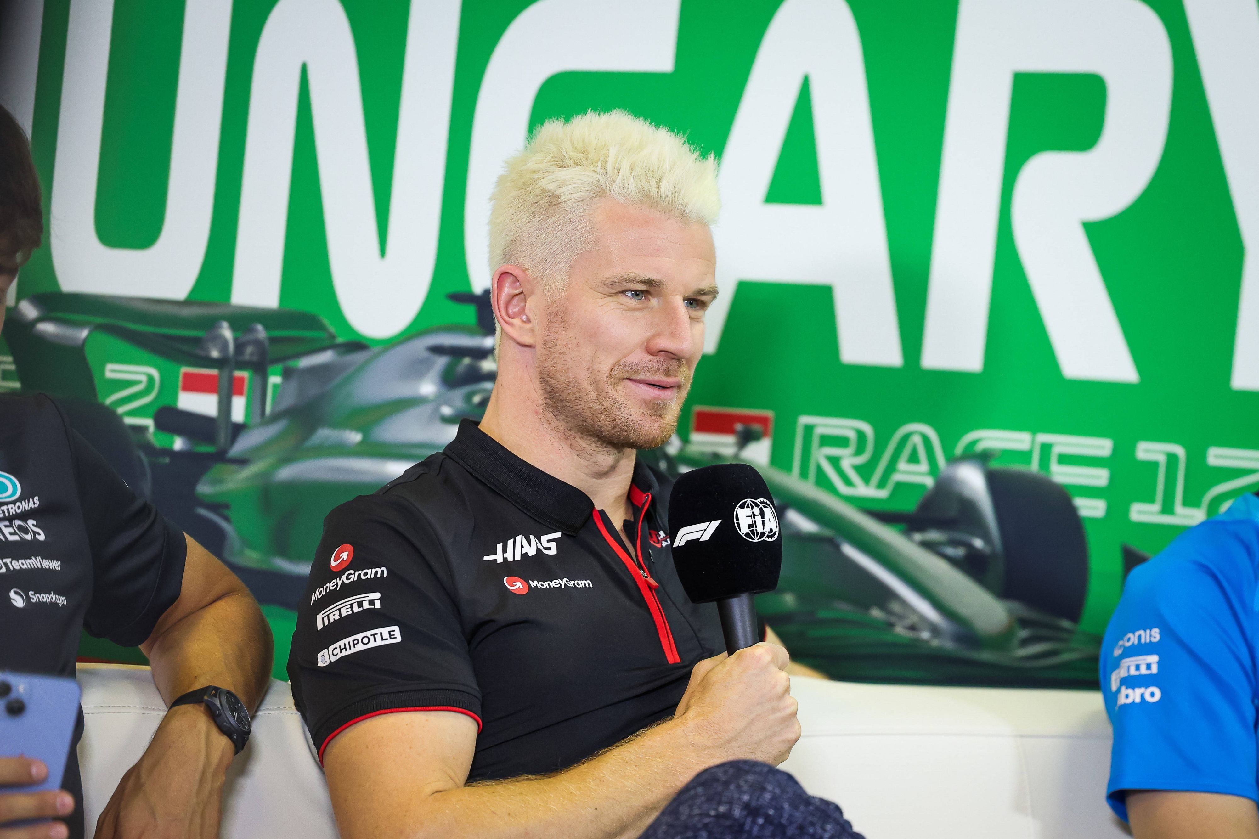 Nico Hülkenberg tauchte plötzlich mit blond gefärbten Haaren im Fahrerlager auf. 