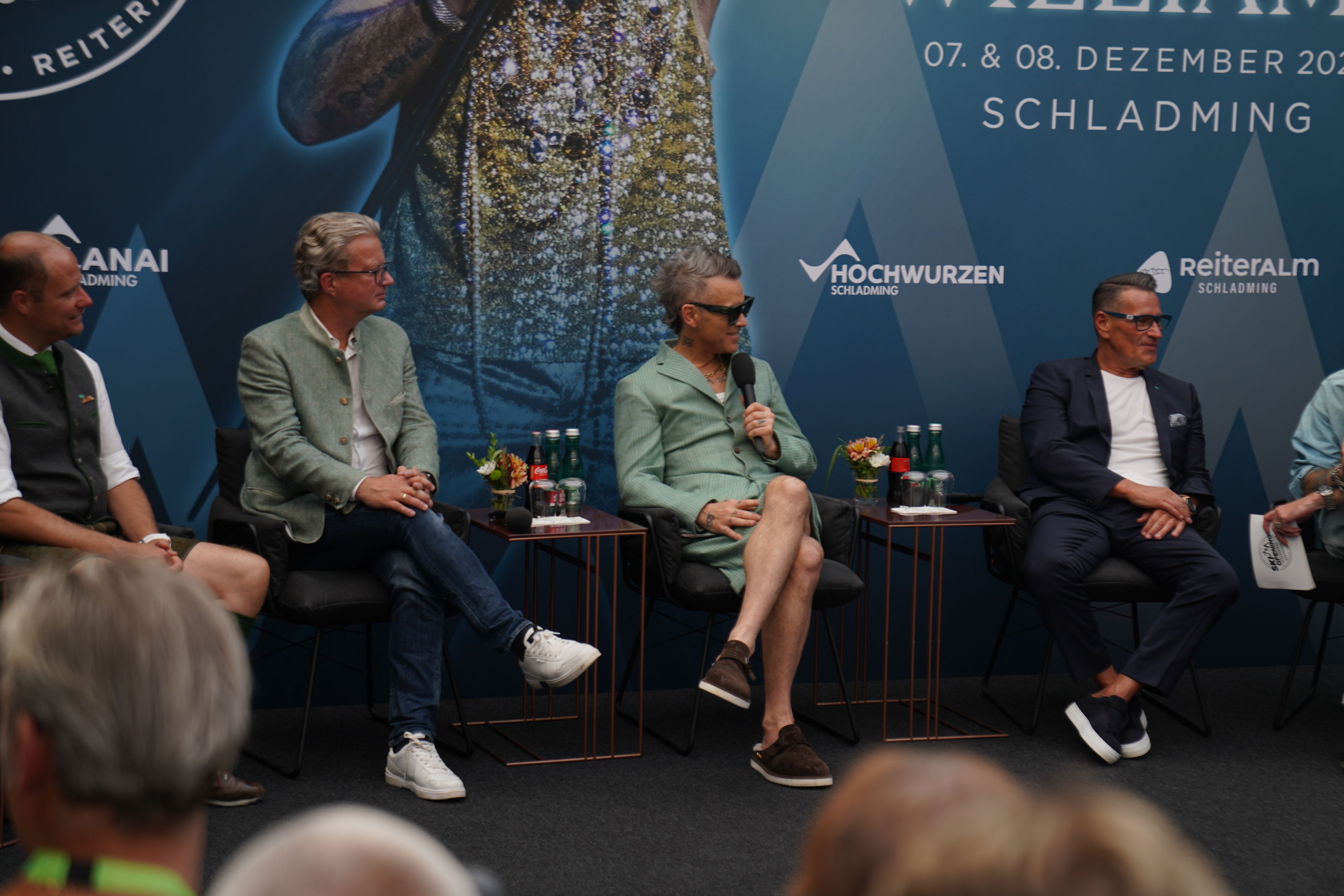 Robbie Williams war bei der Pressekonferenz am Sonntag, dem 23. Juli anwesend.