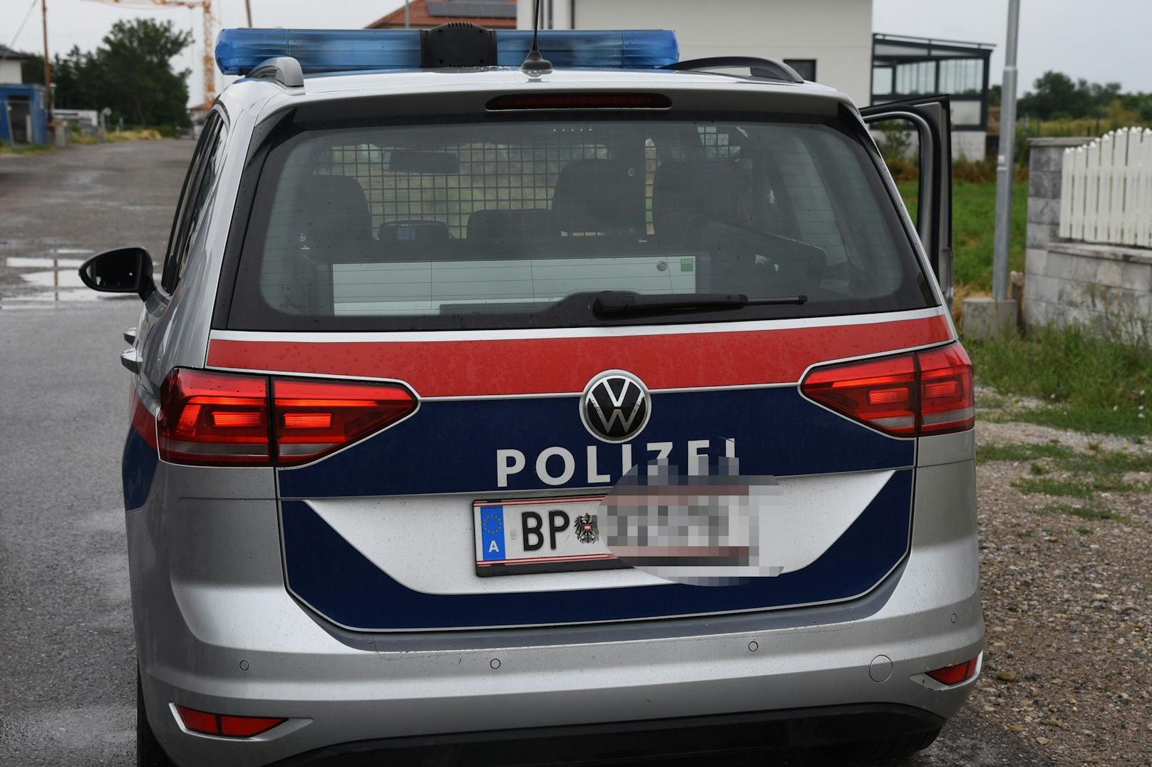 Zwei tote Kinder: Es herrscht tiefe Betroffenheit in Absdorf, die Polizei vor Ort