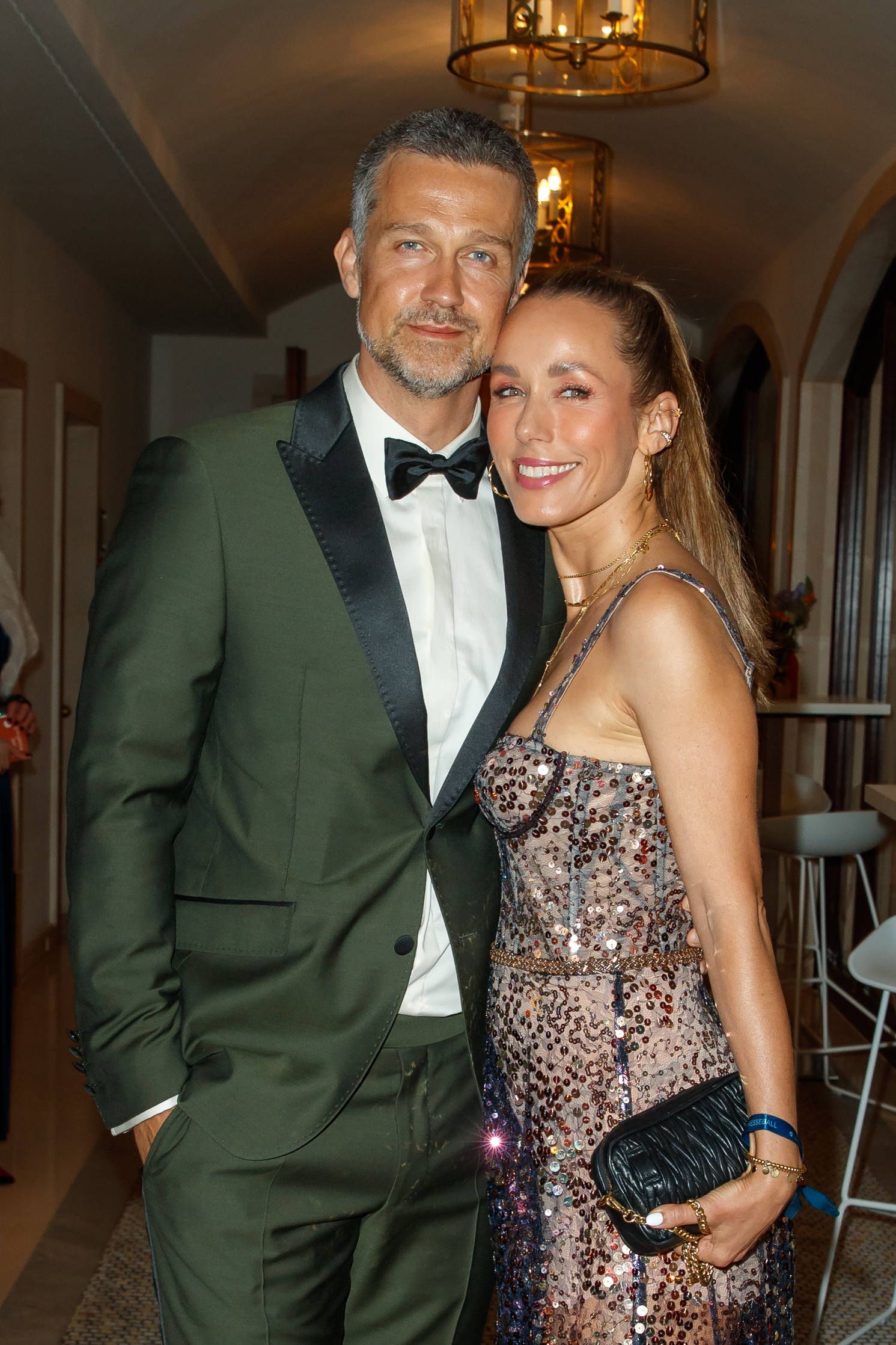 Was ist da los, bei Annemarie und Wayne Carpendale?