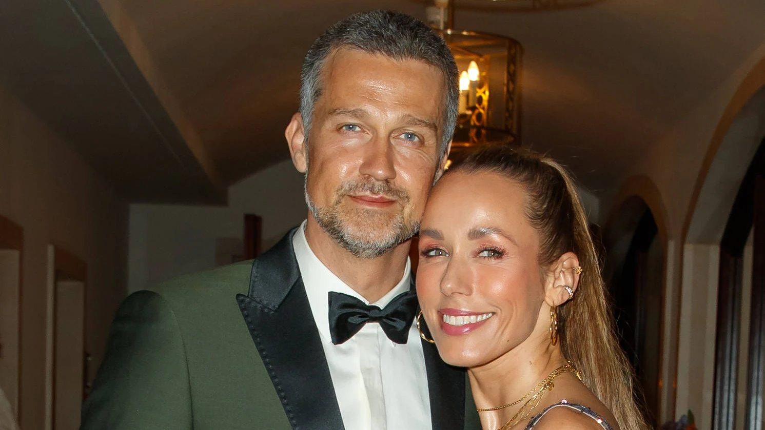 Heute.at - Carpendale bricht sich Rippe – Frau hat kein Mitleid