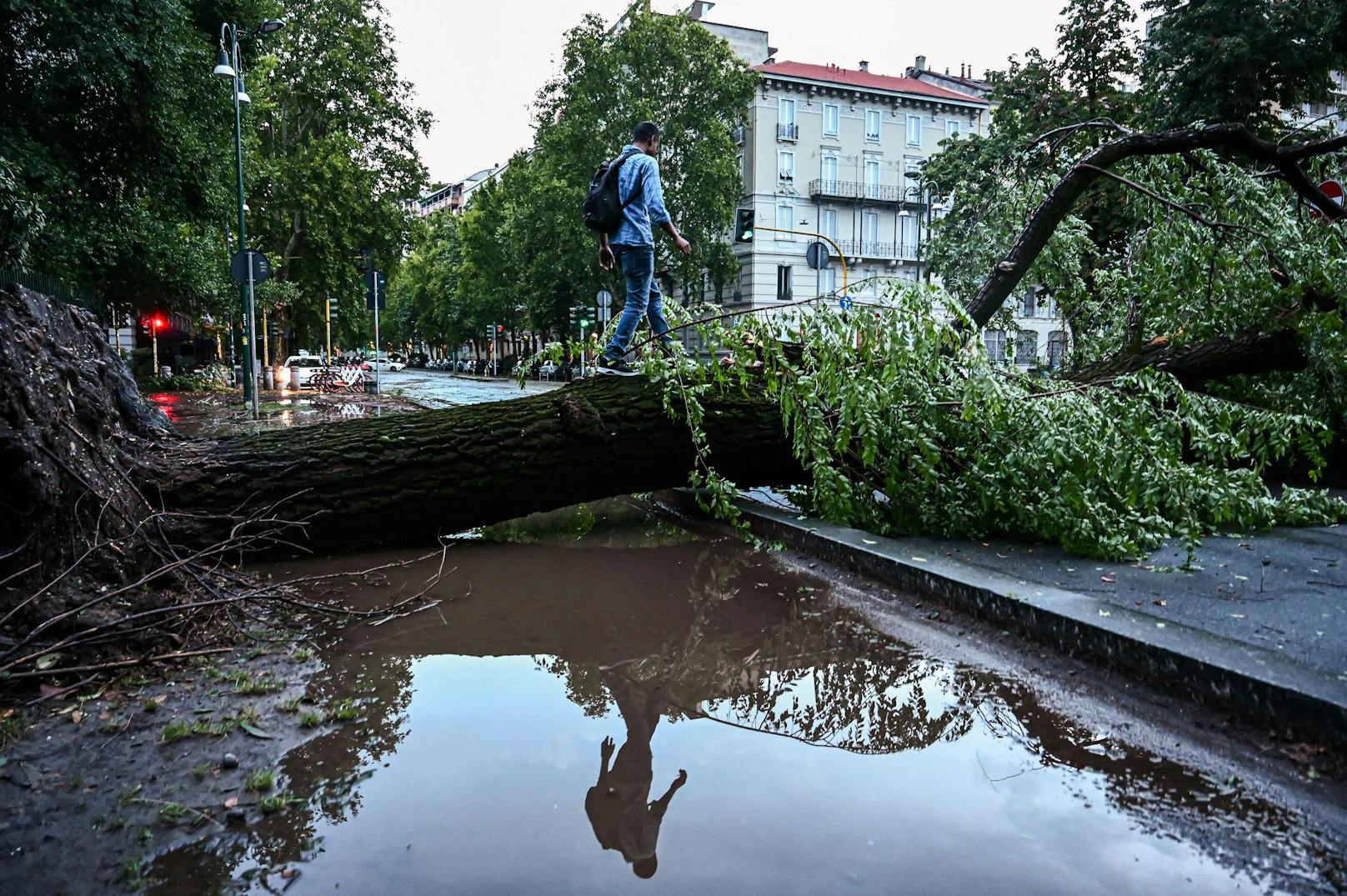 Die Metropole Mailand sowie große Teile der Lombardei wurden erneut von schweren Unwettern heimgesucht.