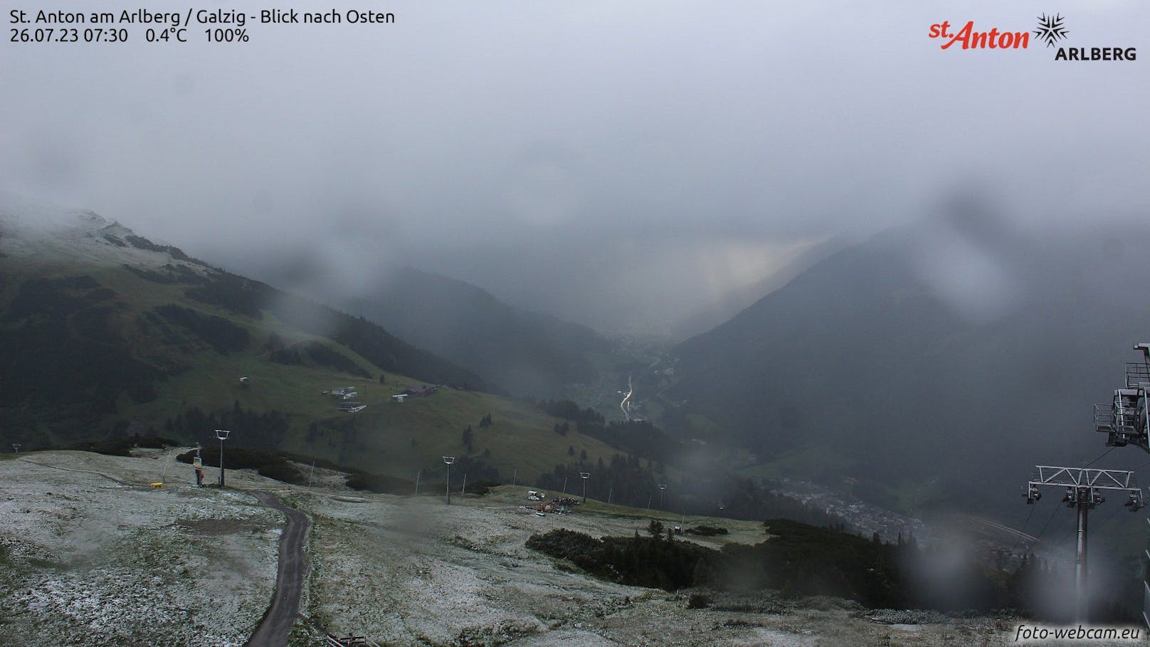 Am Galzig bei St. Anton am Arlberg hatte es auf 2.090 Metern ebenfalls geschneit.