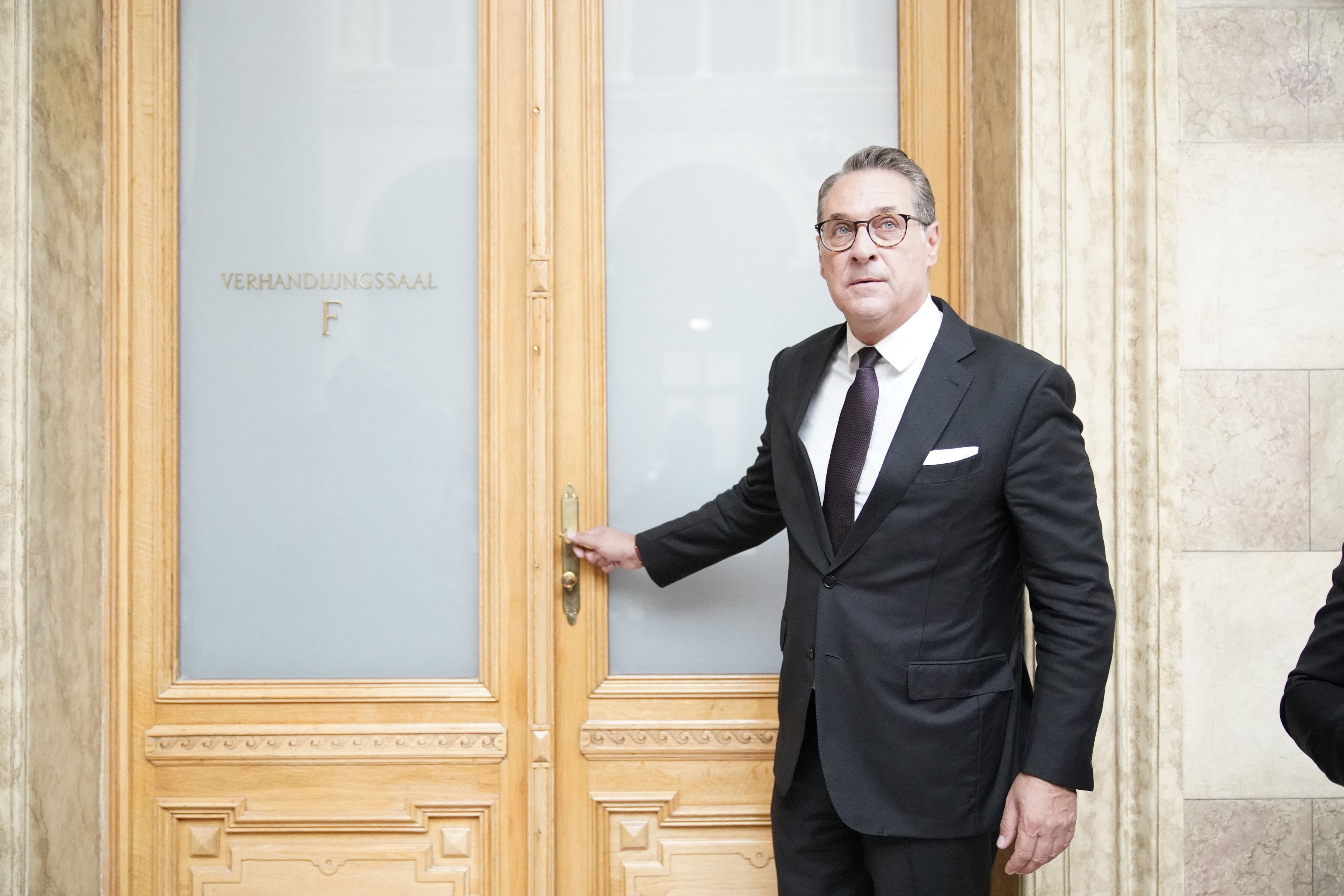 Die Ermittlungen gegen Ex-FPÖ-Chef Heinz-Christian Strache in der Spesenaffäre laufen bereits seit Mitte 2019.