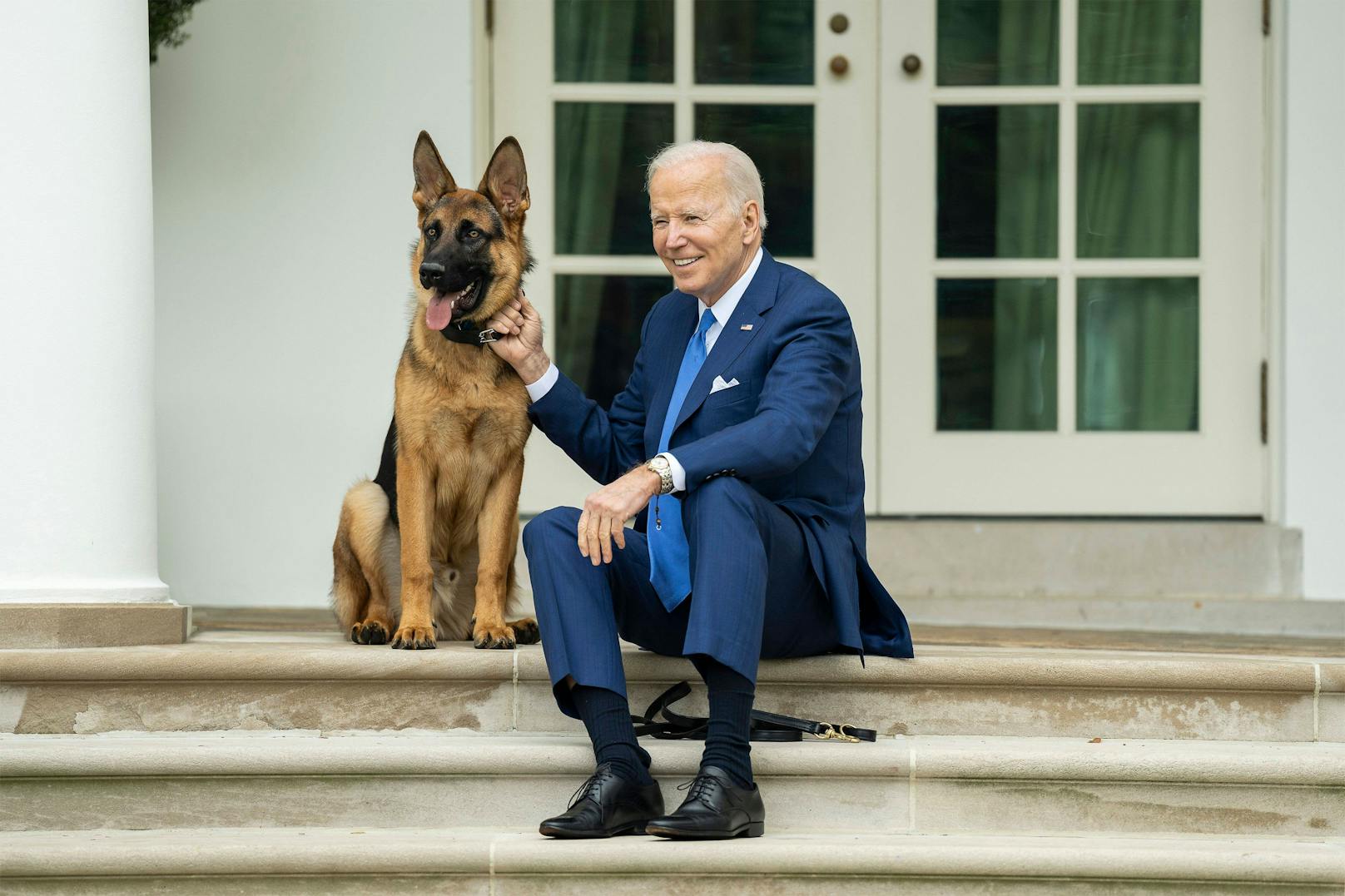 Probleme mit Schäferhund: US-Präsident Joe Biden mit Commander. (Archivbild)