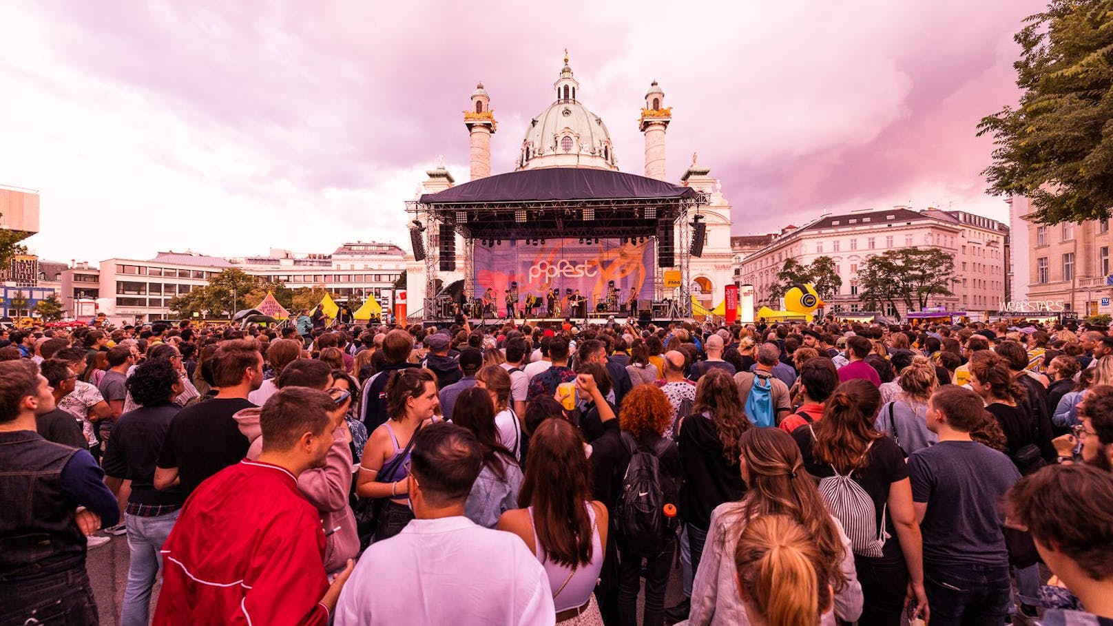 Pop am Karlsplatz: Vor uralter Barock-Kulisse die neuesten Pop-Acts aus Österreich hören