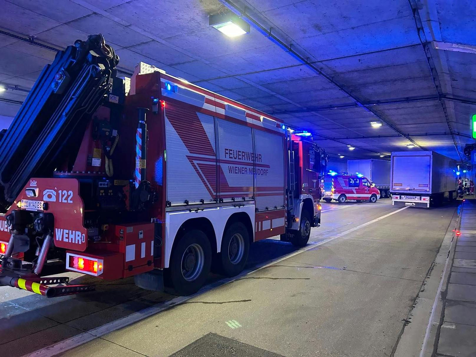 Im Tunnel Vösendorf kam es zu einem Unfall mit mehreren beteiligten Lkws.