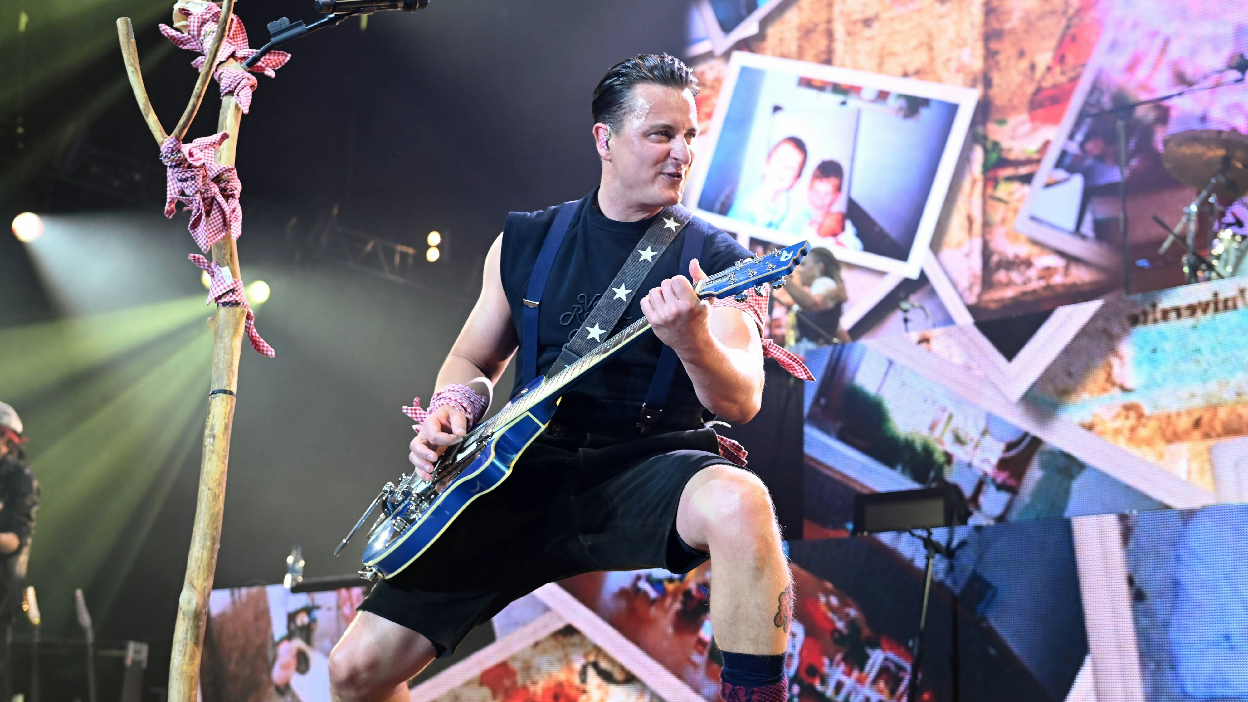 Download von www.picturedesk.com am 27.07.2023 (08:19).  Konzert von Andreas Gabalier in der Münchner Olympiahalle ,19. Mai 2023 , - 20230519_PD22365 - Rechteinfo: Rights Managed (RM)