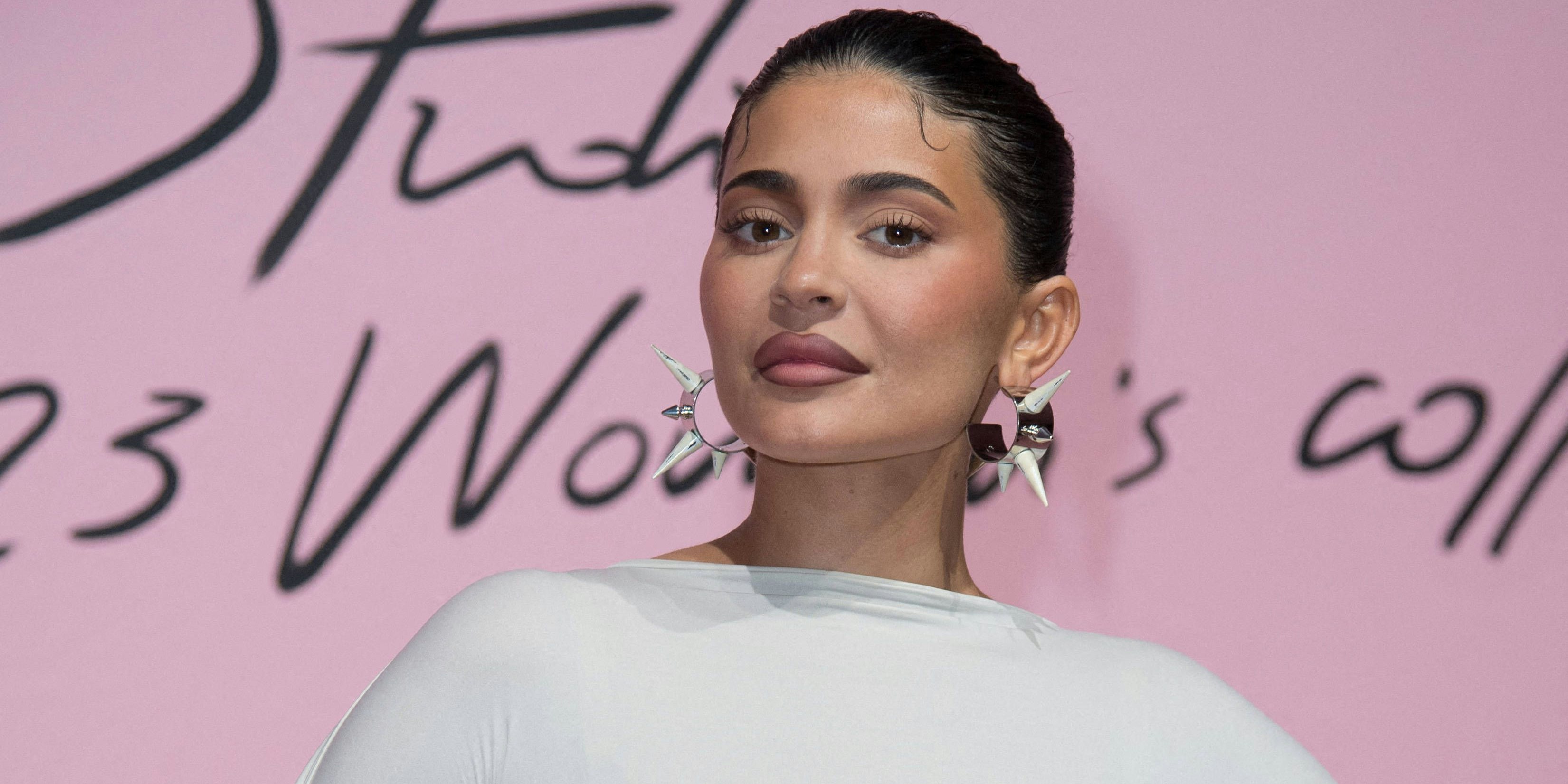 Kylie Jenner verrät, was an ihrem Körper nicht echt ist.