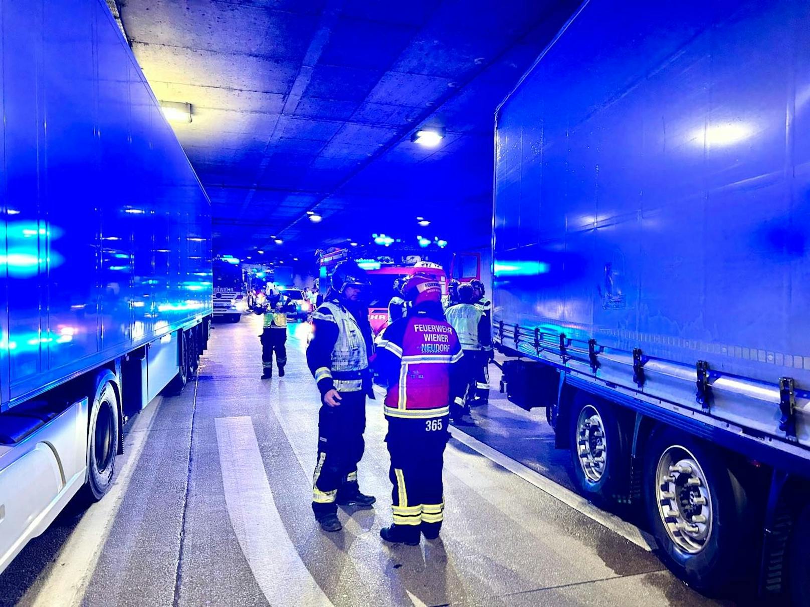 Nach dem Unfall wird auch Kritik im Internet an der Konzeption des Tunnels laut.