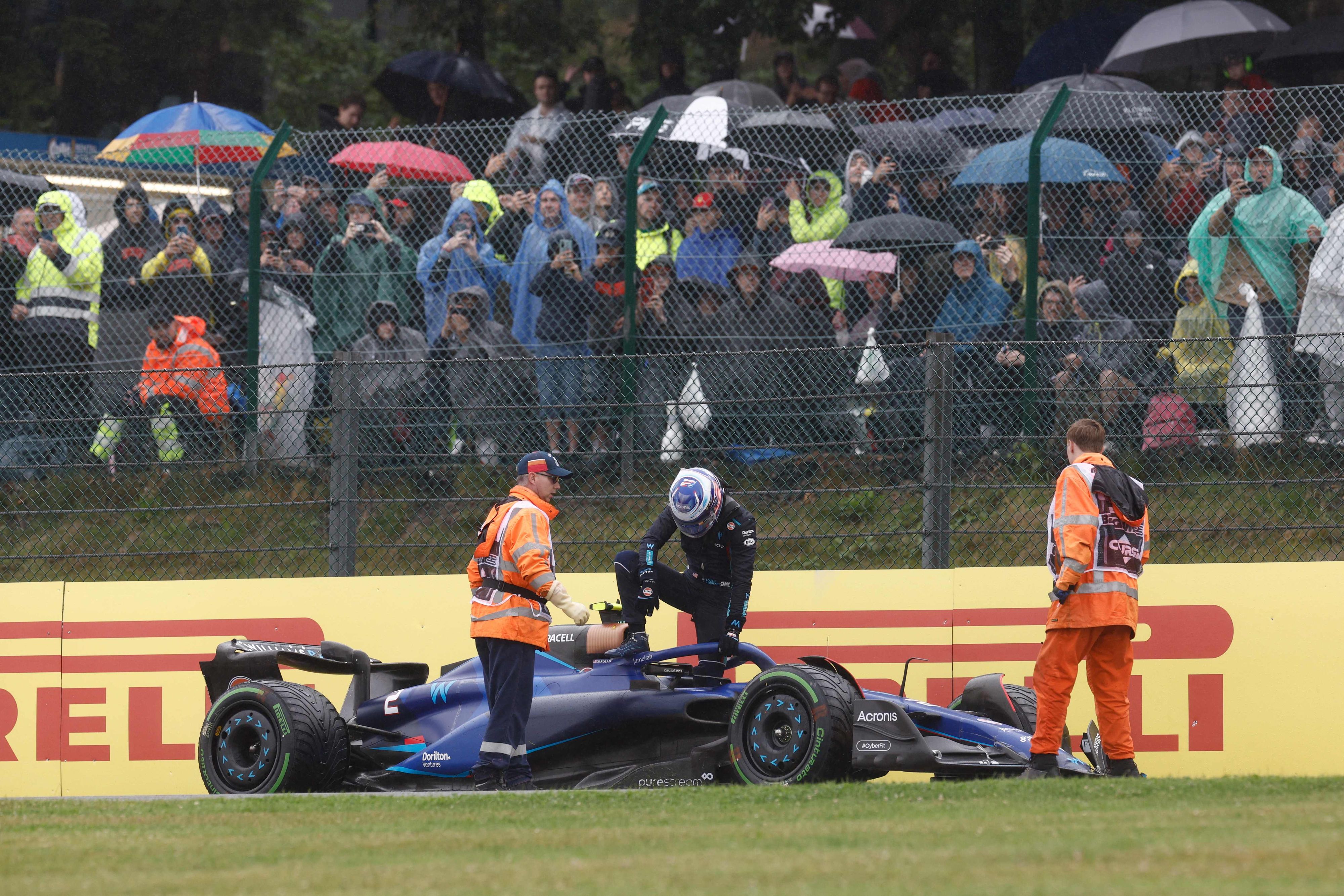 Logan Sargeant ist im Freien Training gecrasht. 