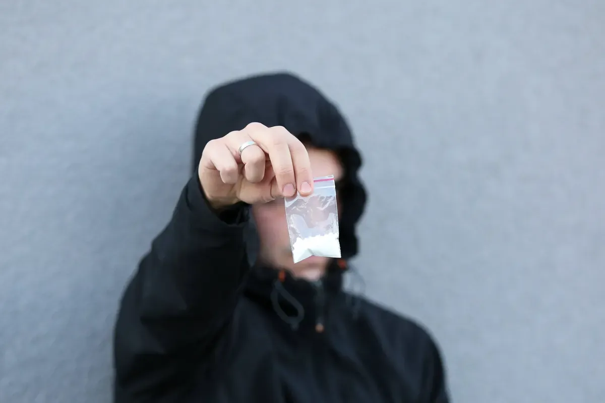 Die Opioide aus der Gruppe Nitazene werden unter anderem bei Heroin beigemischt.