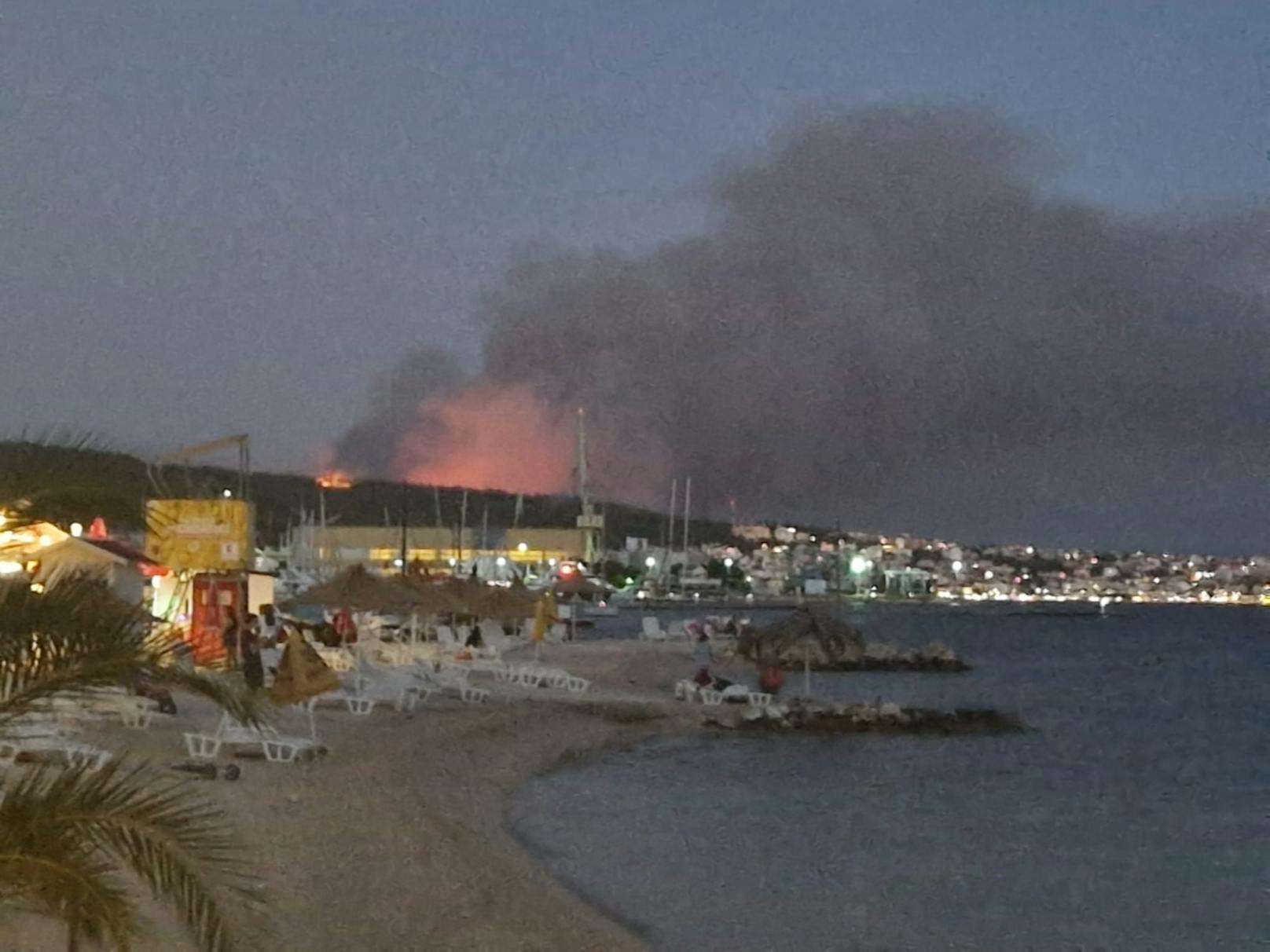 Schon wieder! Feuer-Inferno bei kroatischem Badeort