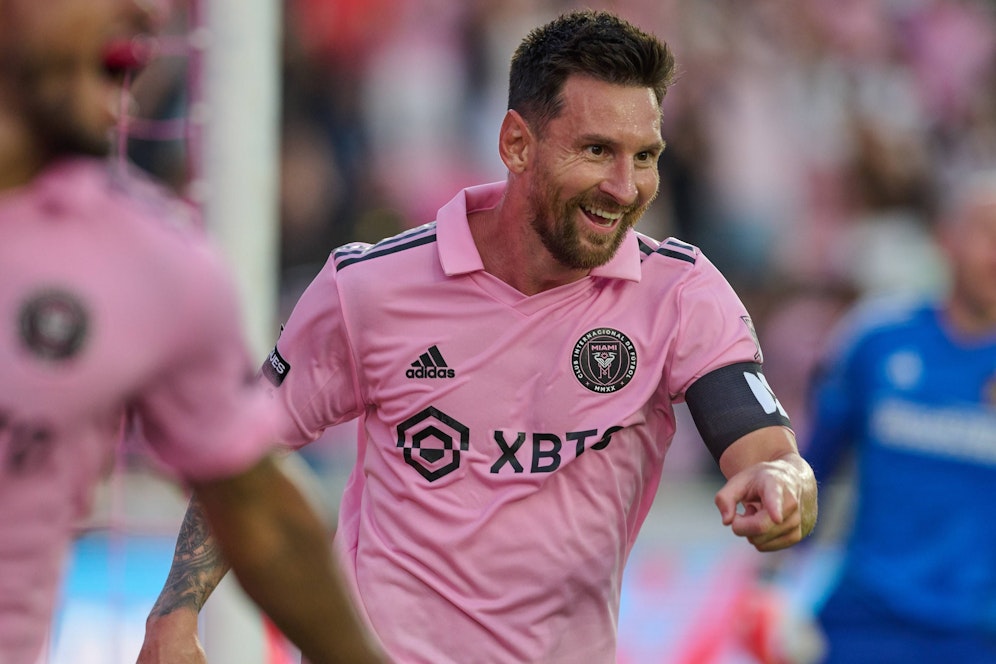 Lionel Messi spendierte seinen Teamkollegen Inter-Miami-Kopfhörer. 