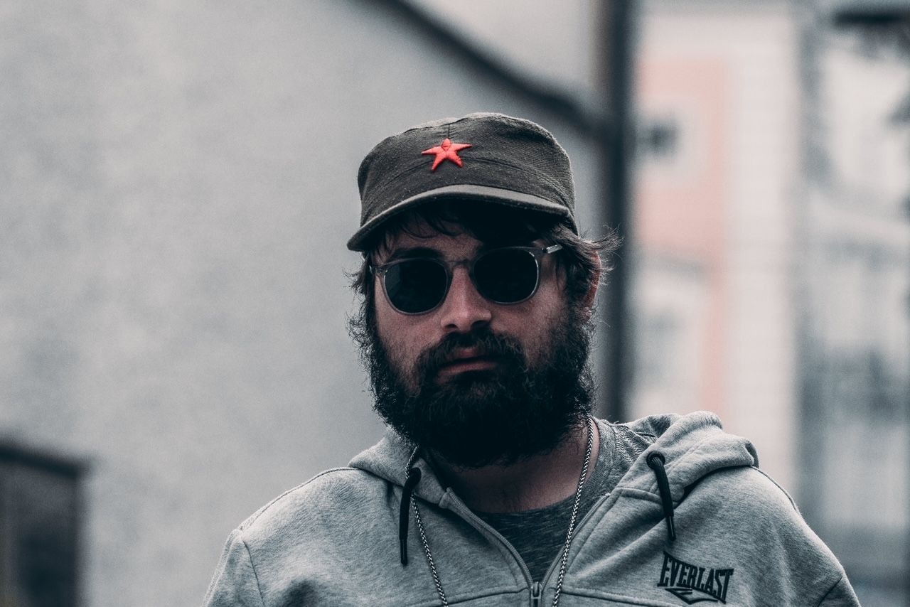 Heute.at - Sozialhilfe gestrichen, weil Jakob zu oft bei Mäci speiste