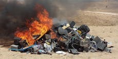 "Kunst ist Gefahr" – Taliban verbrennen Musikinstrumente