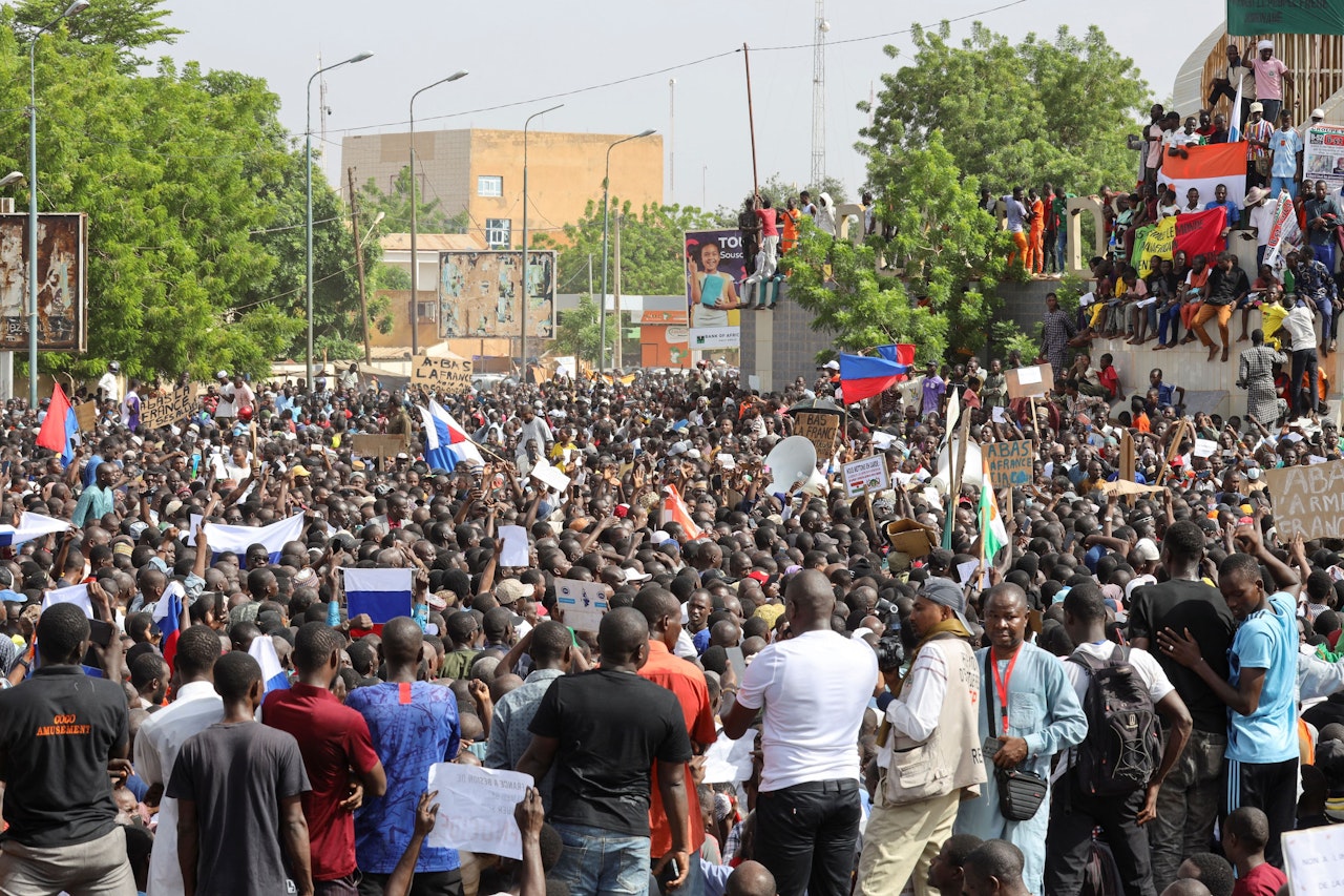 Heute.at - Militärputsch im Niger – Proteste mit Russland-Fahnen