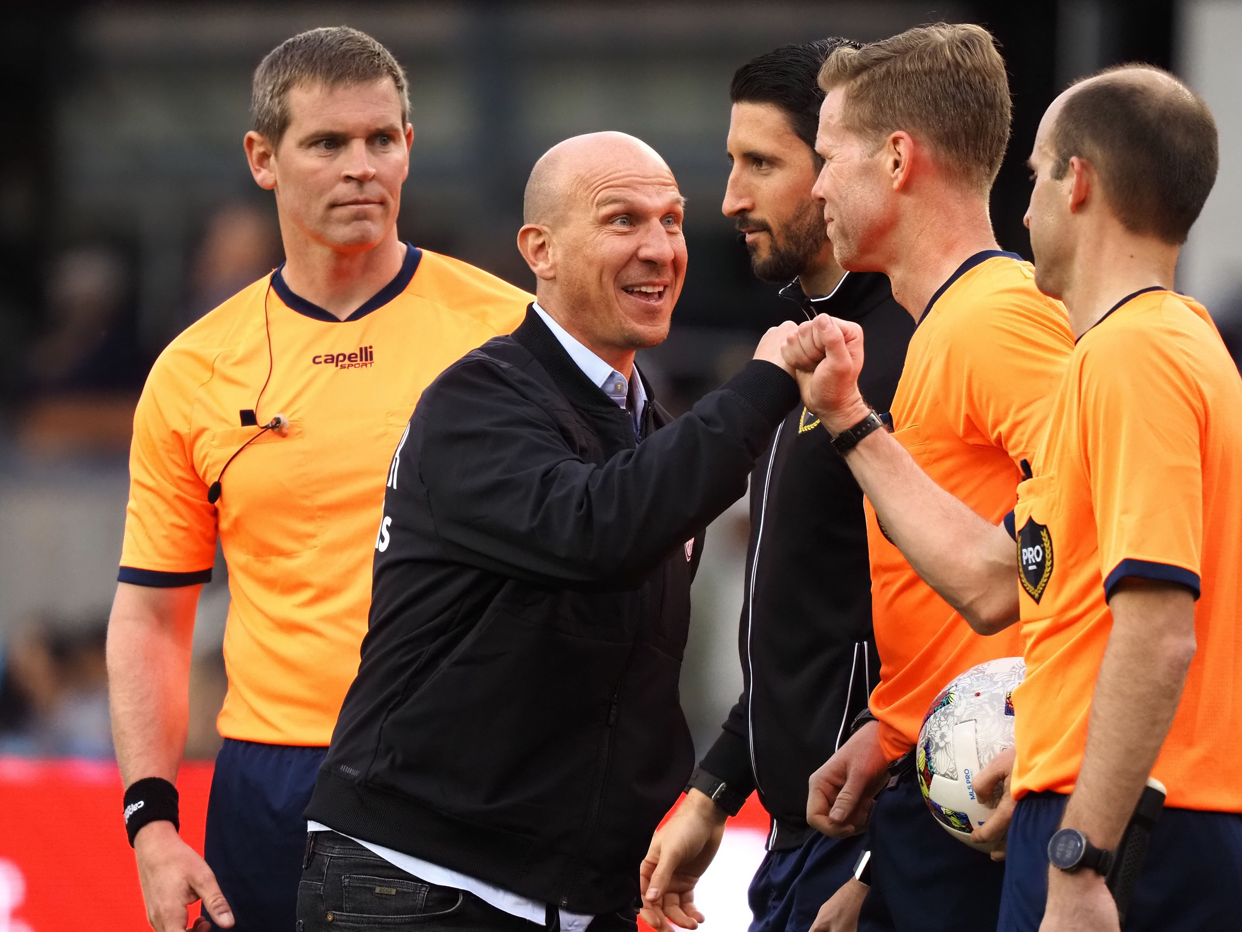 Gerhard Struber – den Fistbump kann er ab sofort in der Bundesliga anwenden.