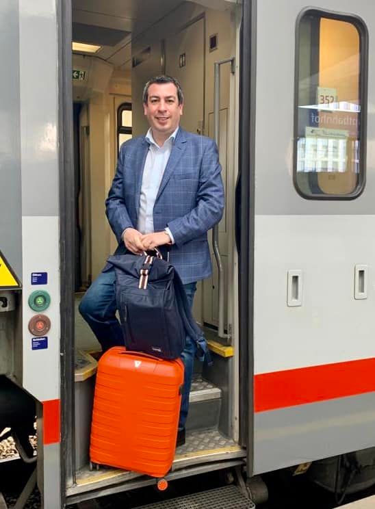 SP-Abgeordneter Günther Sidl aus Petzenkirchen fährt seit 4 Jahren seine Dienststrecke immer mit dem Zug..