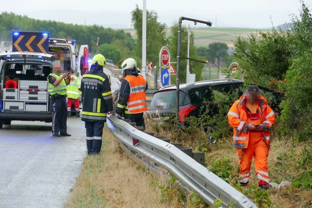 Die Lenkerin wurde bei den Crash schwer verletzt.