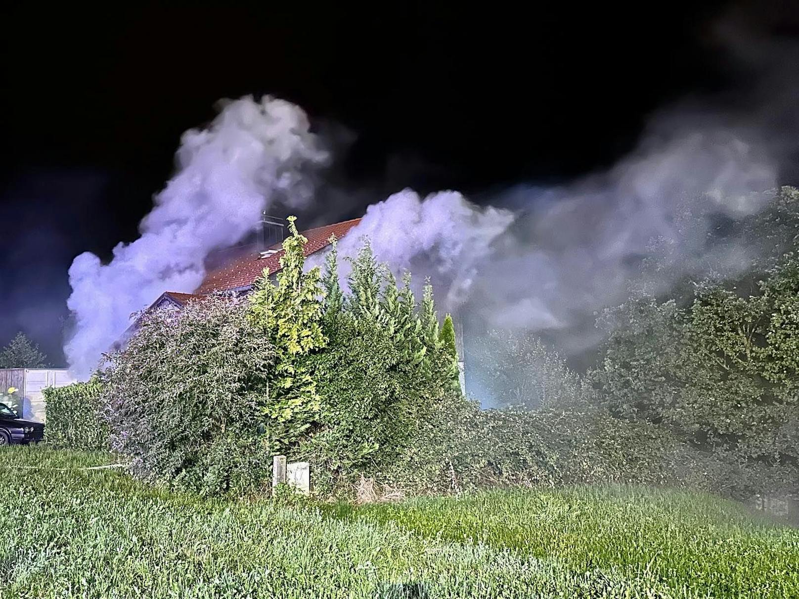 Mann kocht Paella auf Gas-Grill – Wohnung explodiert