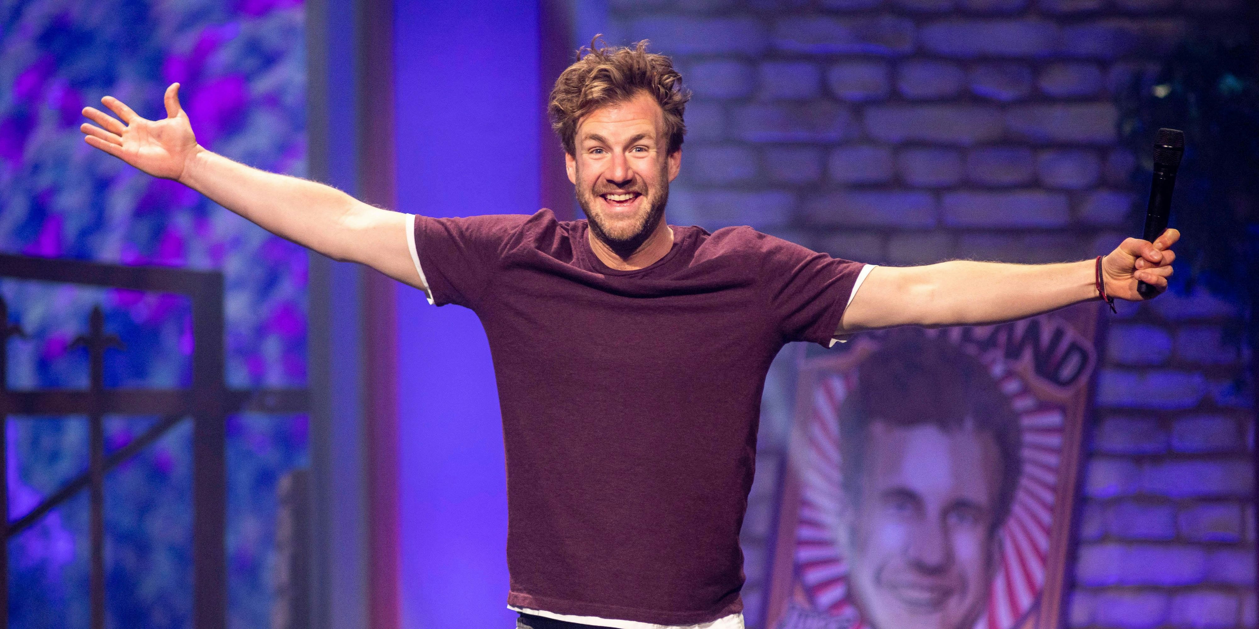Luke Mockridges jetzige Freundin ist seit vielen Jahren an seiner Seite. 