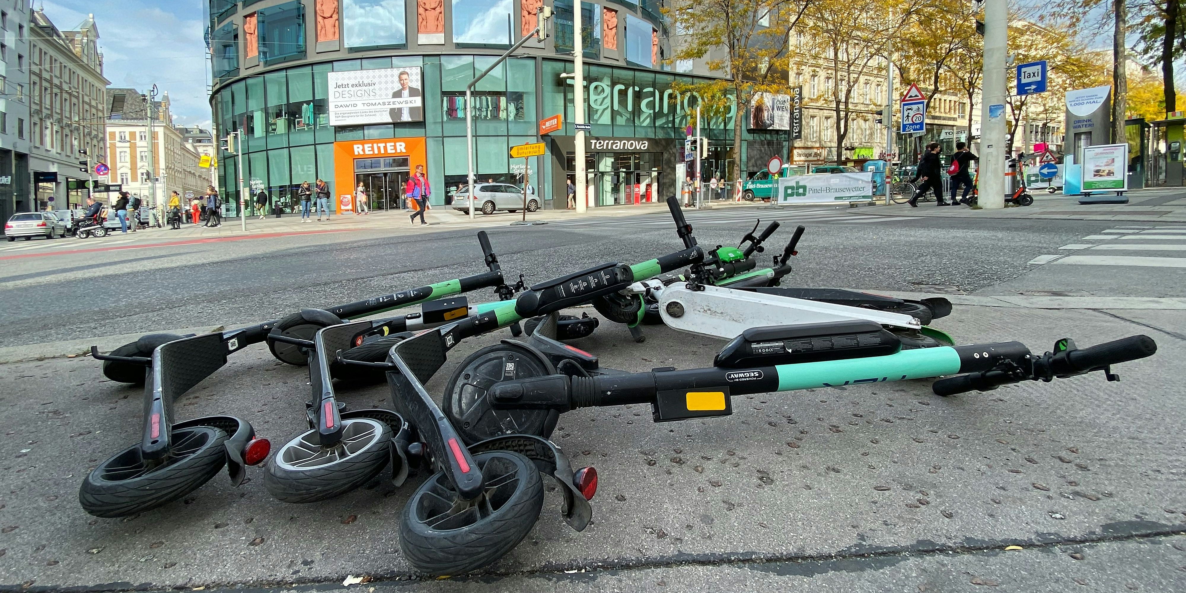 E-Scooter sorgen in Wien immer wieder für Probleme (Symbolbild).