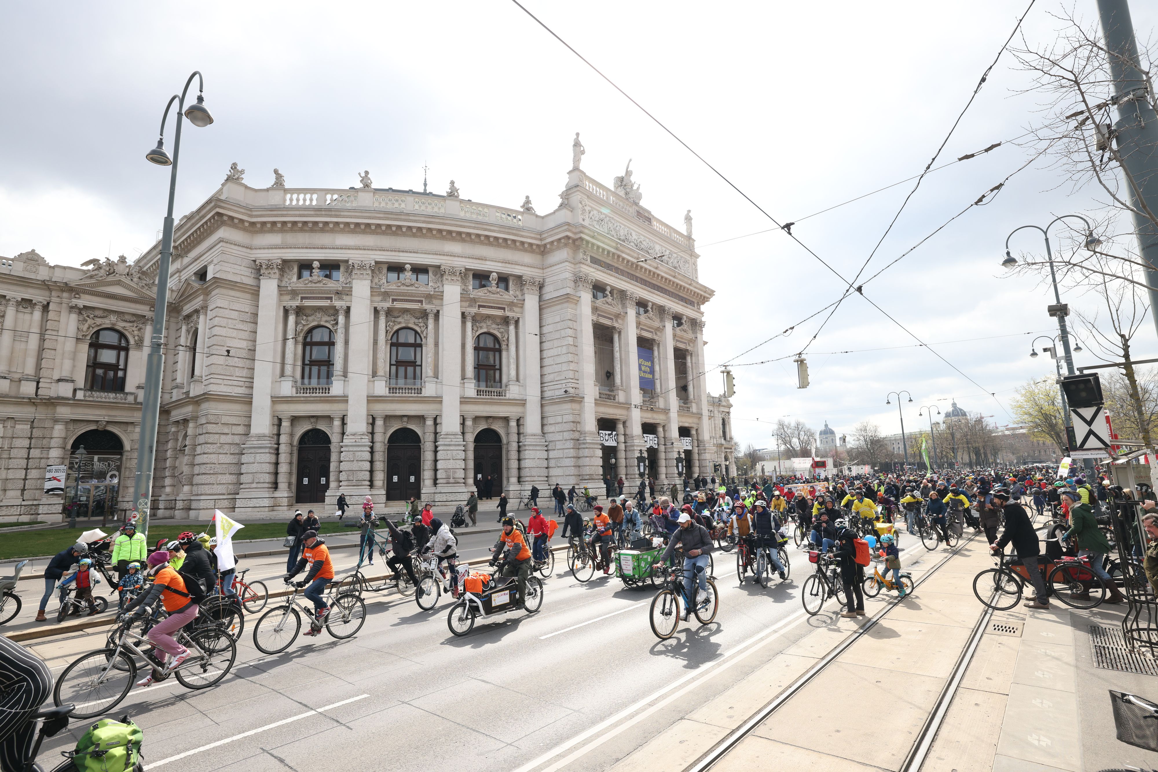 In weiten Teilen der Stadt ist am Freitag mit Verzögerungen zu rechnen. (Archivbild)