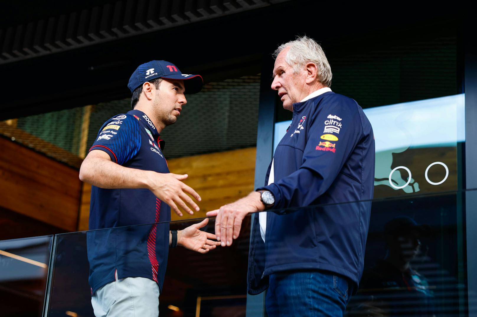 Helmut Marko spricht Klartext über Red-Bull-Star Sergio Perez. 