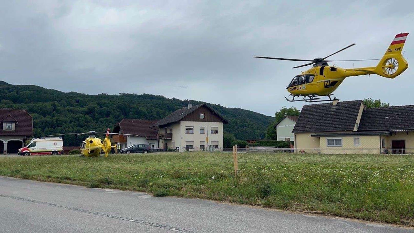 Helikopter hob Richtung Spital ab