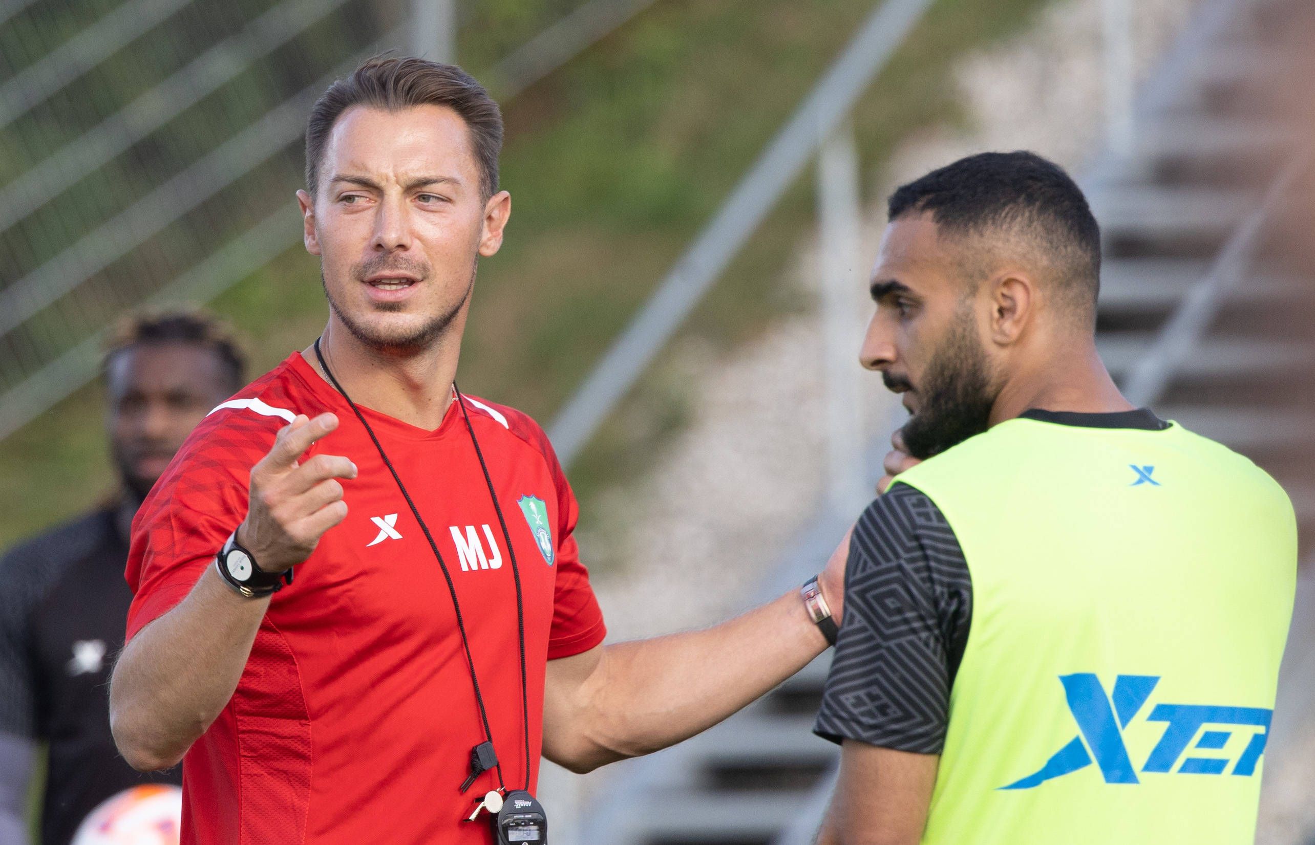 Matthias Jaissle betreut Al-Ahli. 