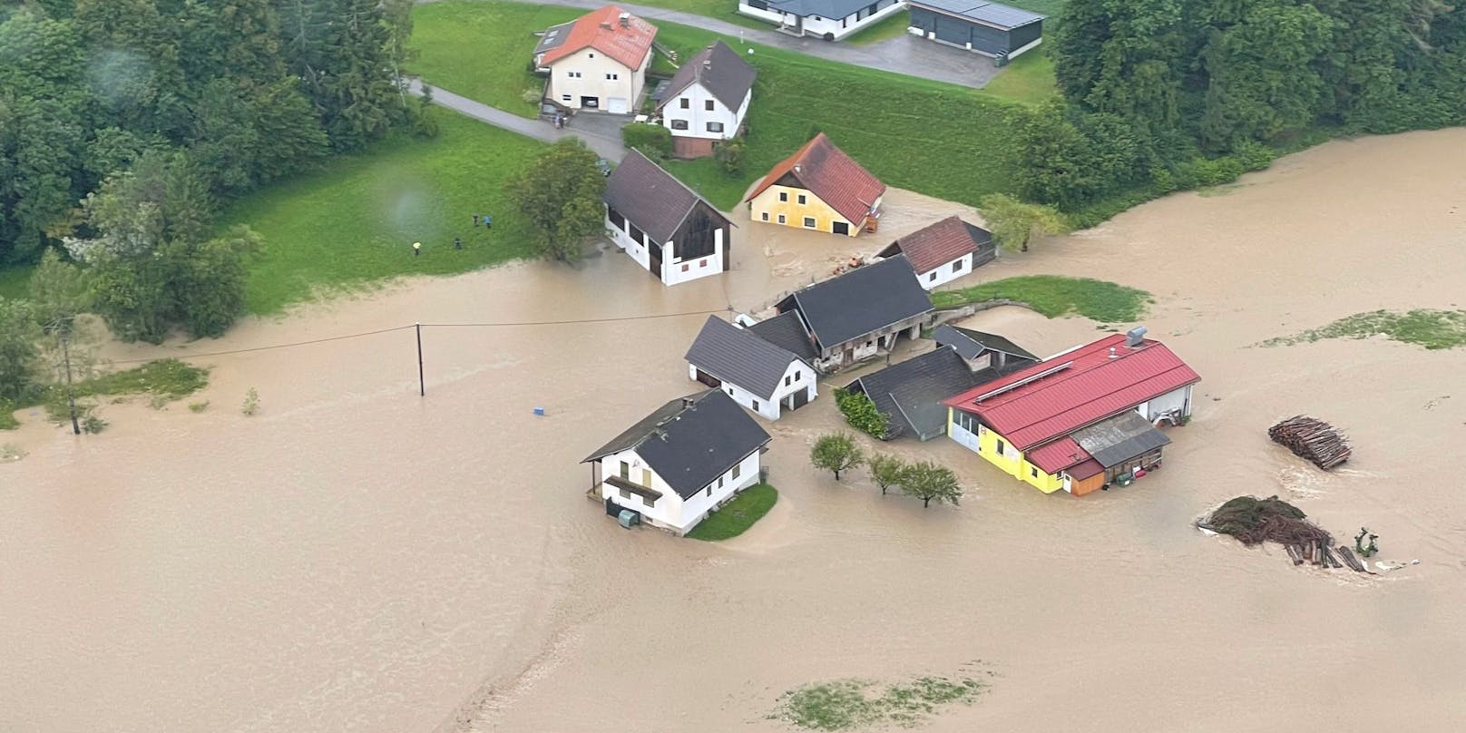 In der Gemeinde Galizien ist die Fellah über die Ufer getreten.