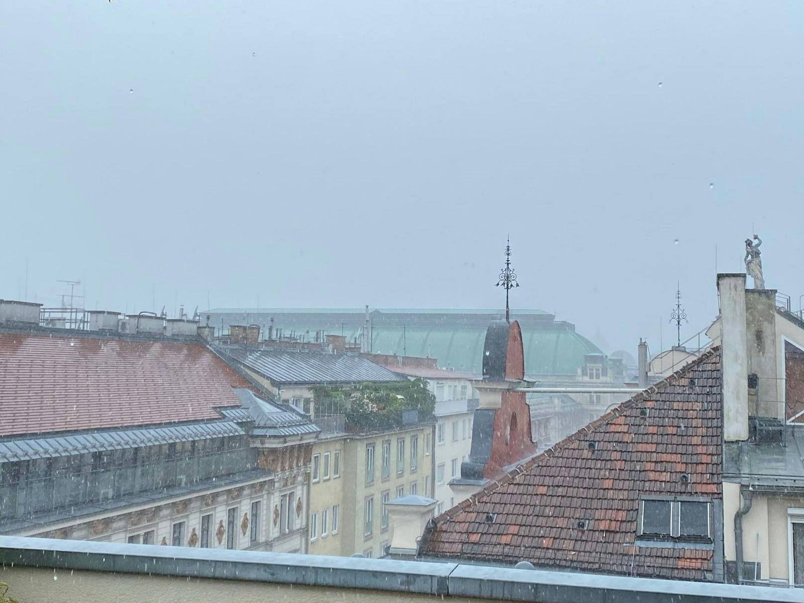 Heftige Regenfälle derzeit auch in Wien.